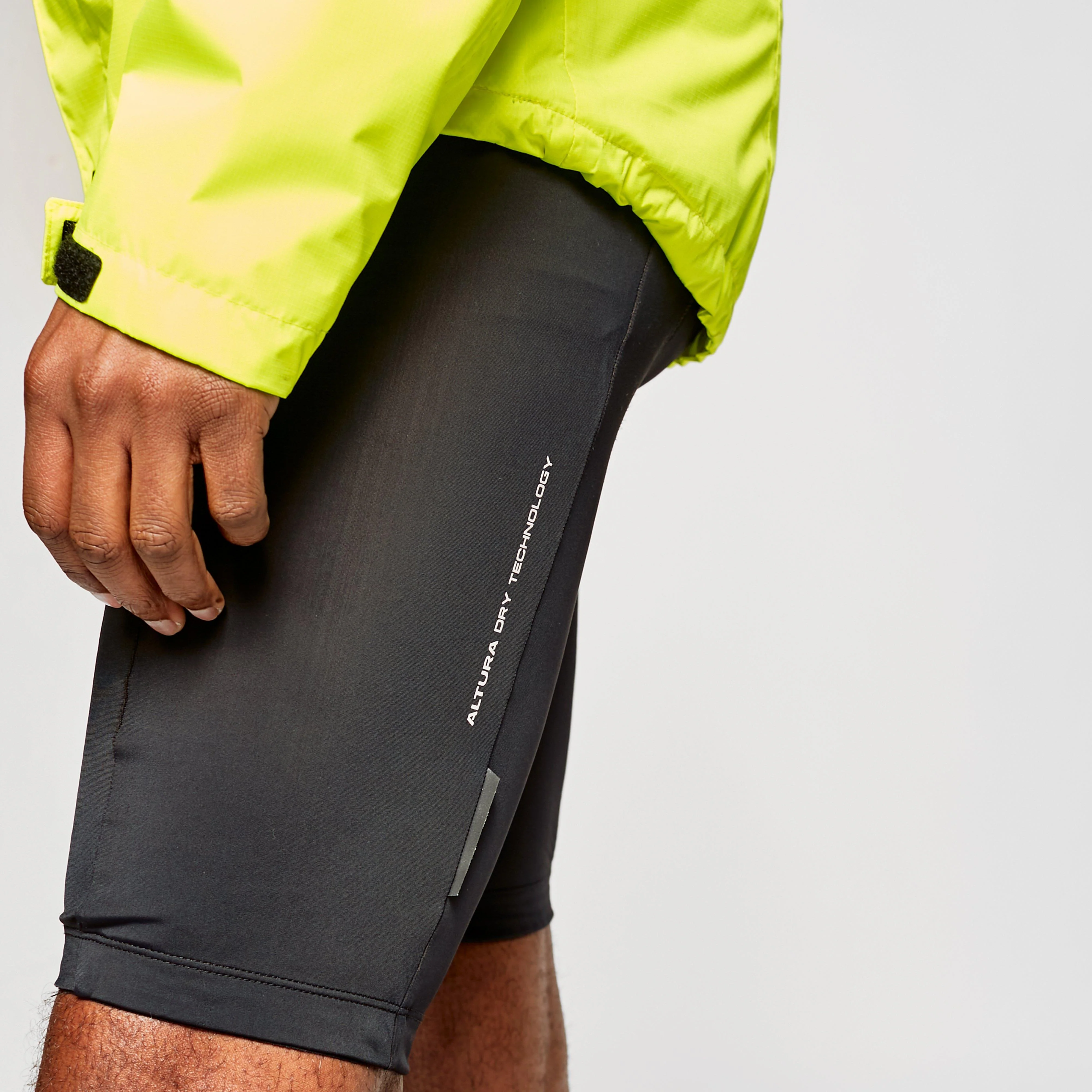 Men's Airstream II Short - Image 4
