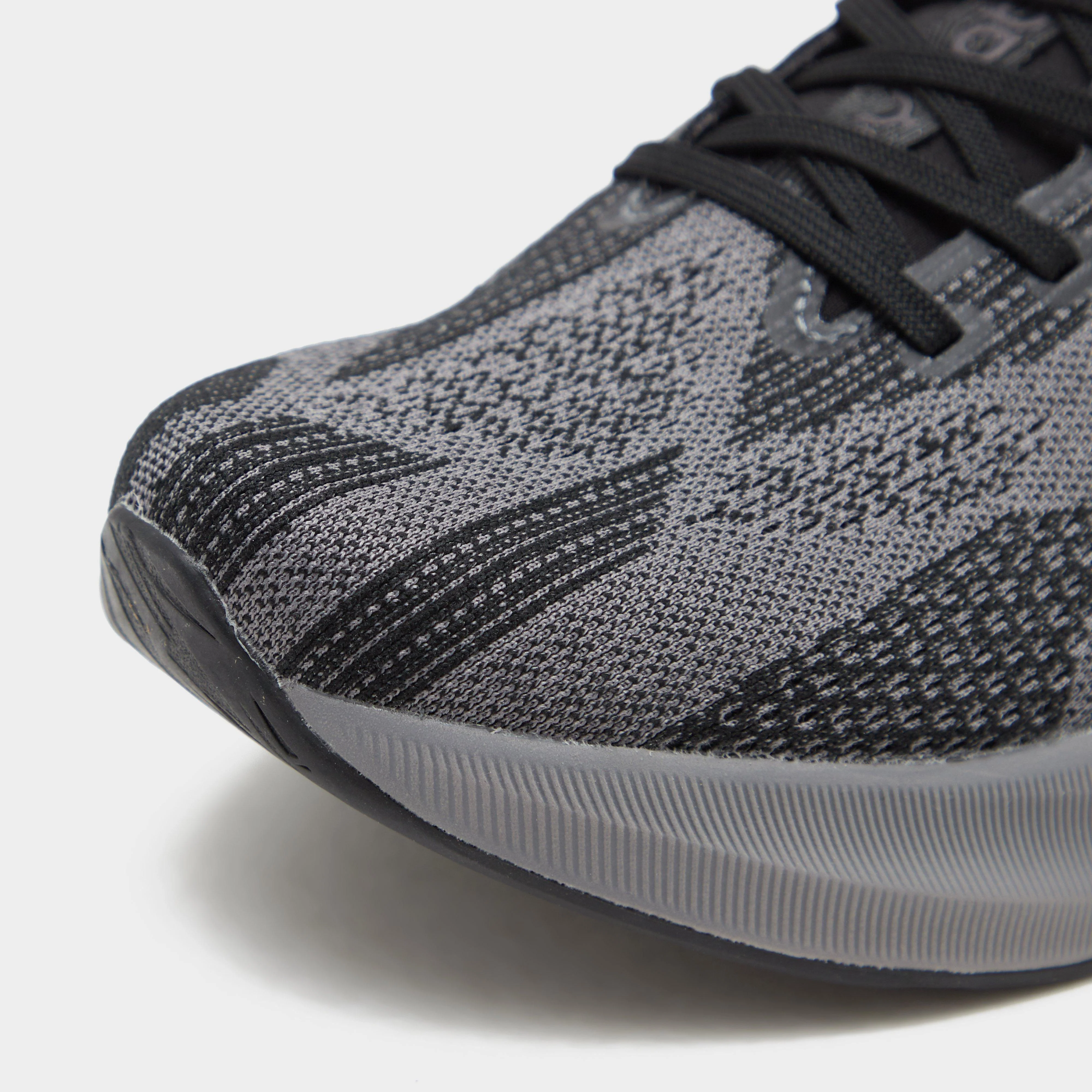 Men’s Dynablast 5 Running Shoes - Image 4