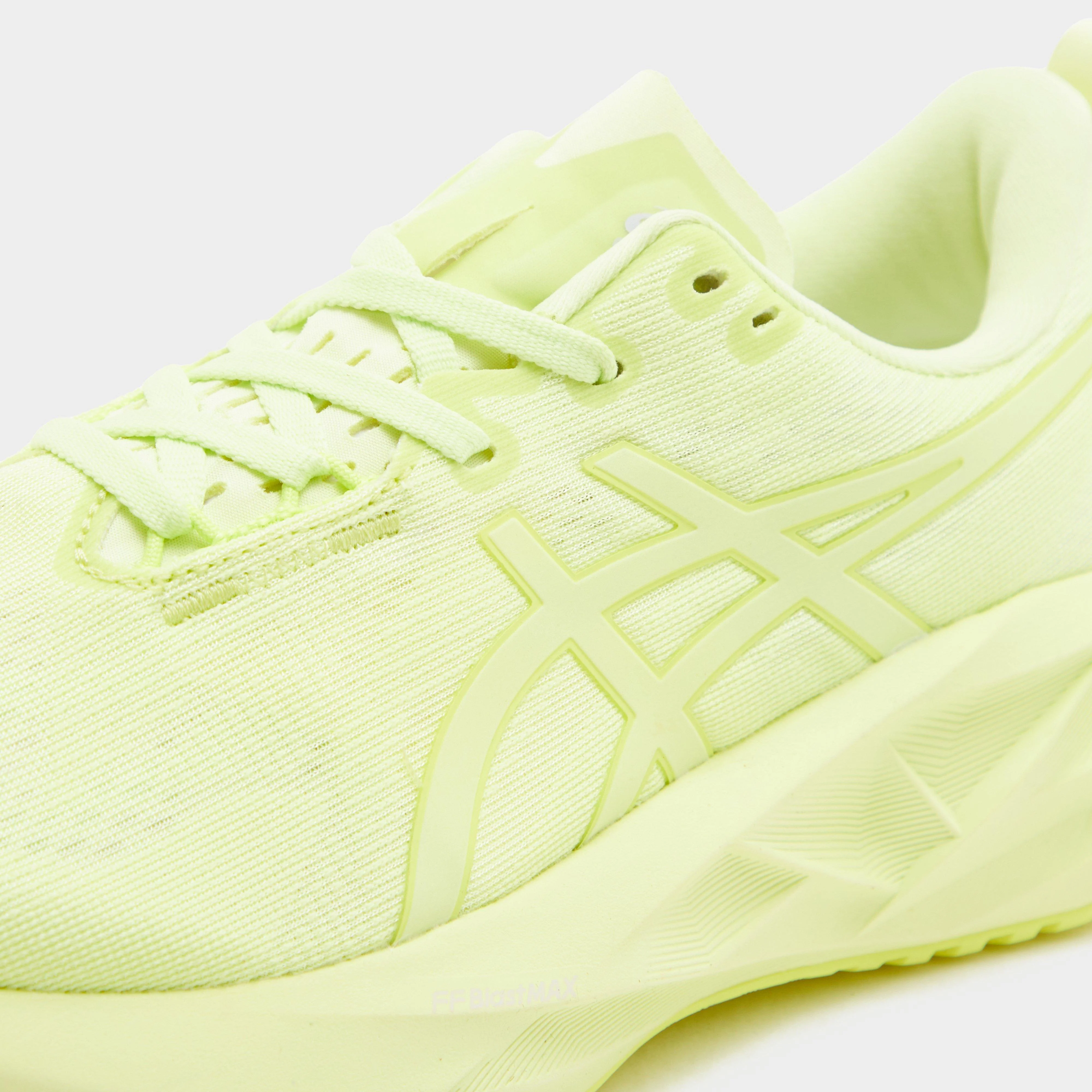 Men’s Novablast 5 Lite-Show Running Shoes - Image 4