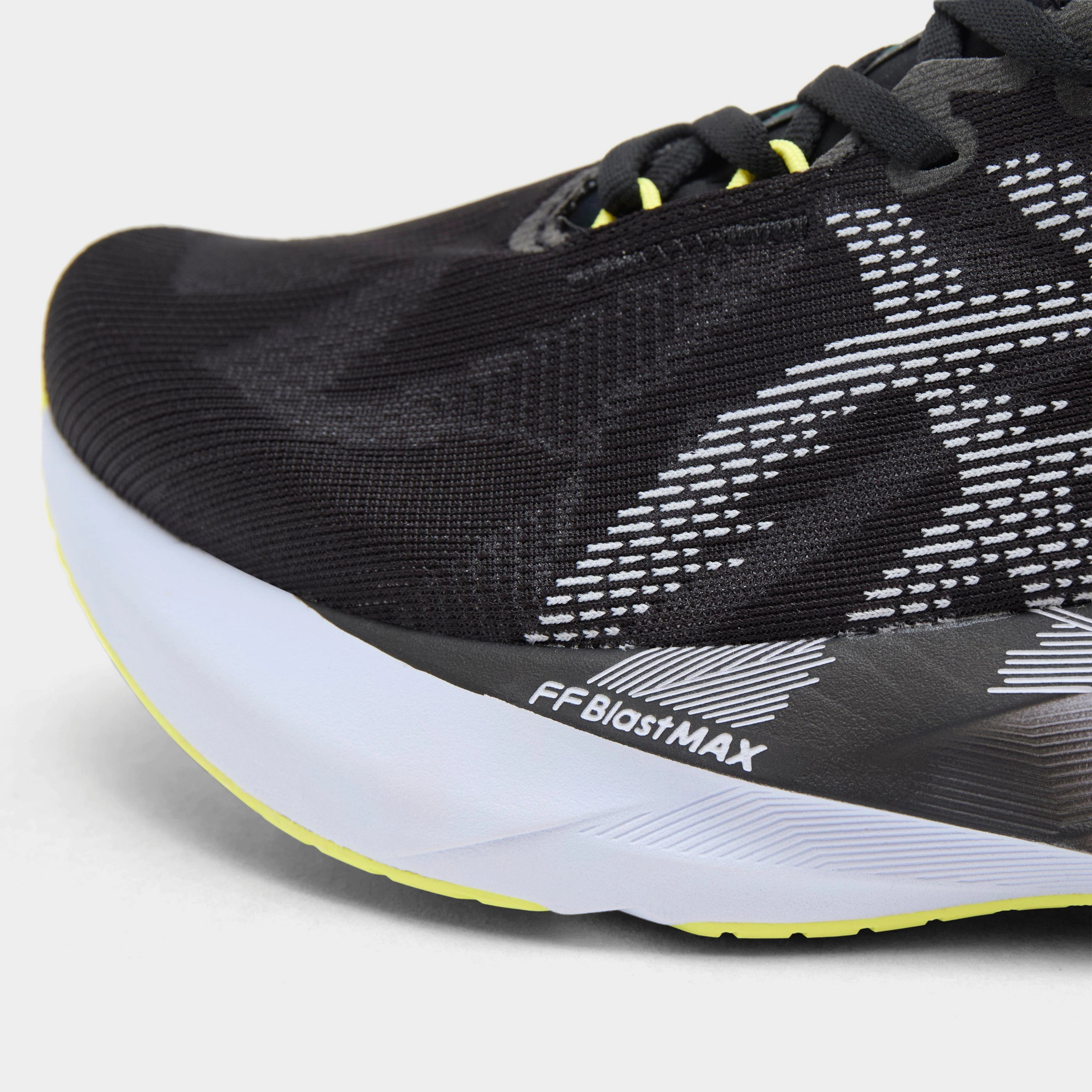 Men’s NOVABLAST 5 Running Shoes - Image 5