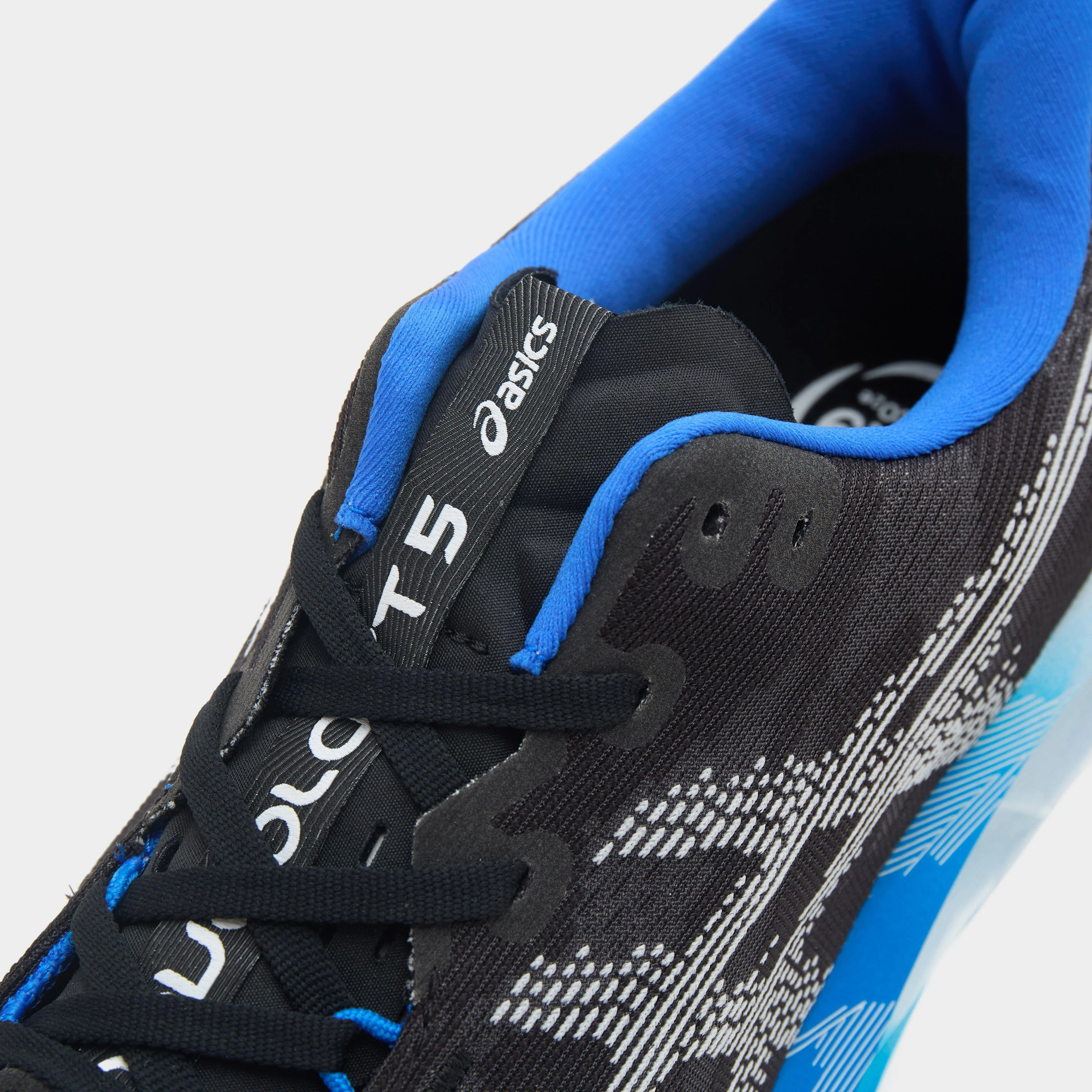 Men’s NOVABLAST 5 Running Shoes - Image 5