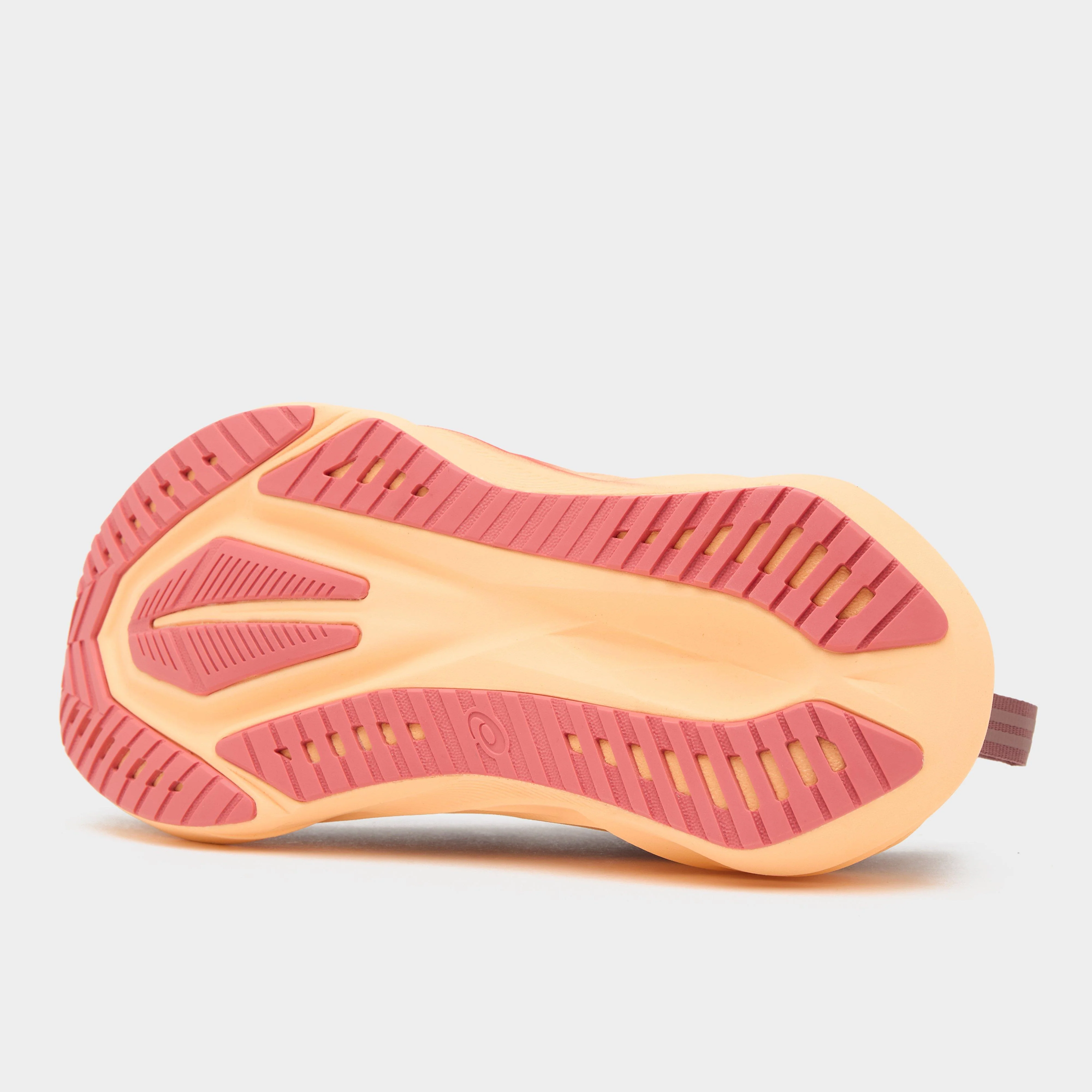 Women’s Novablast™ 5 Running Shoes - Image 2