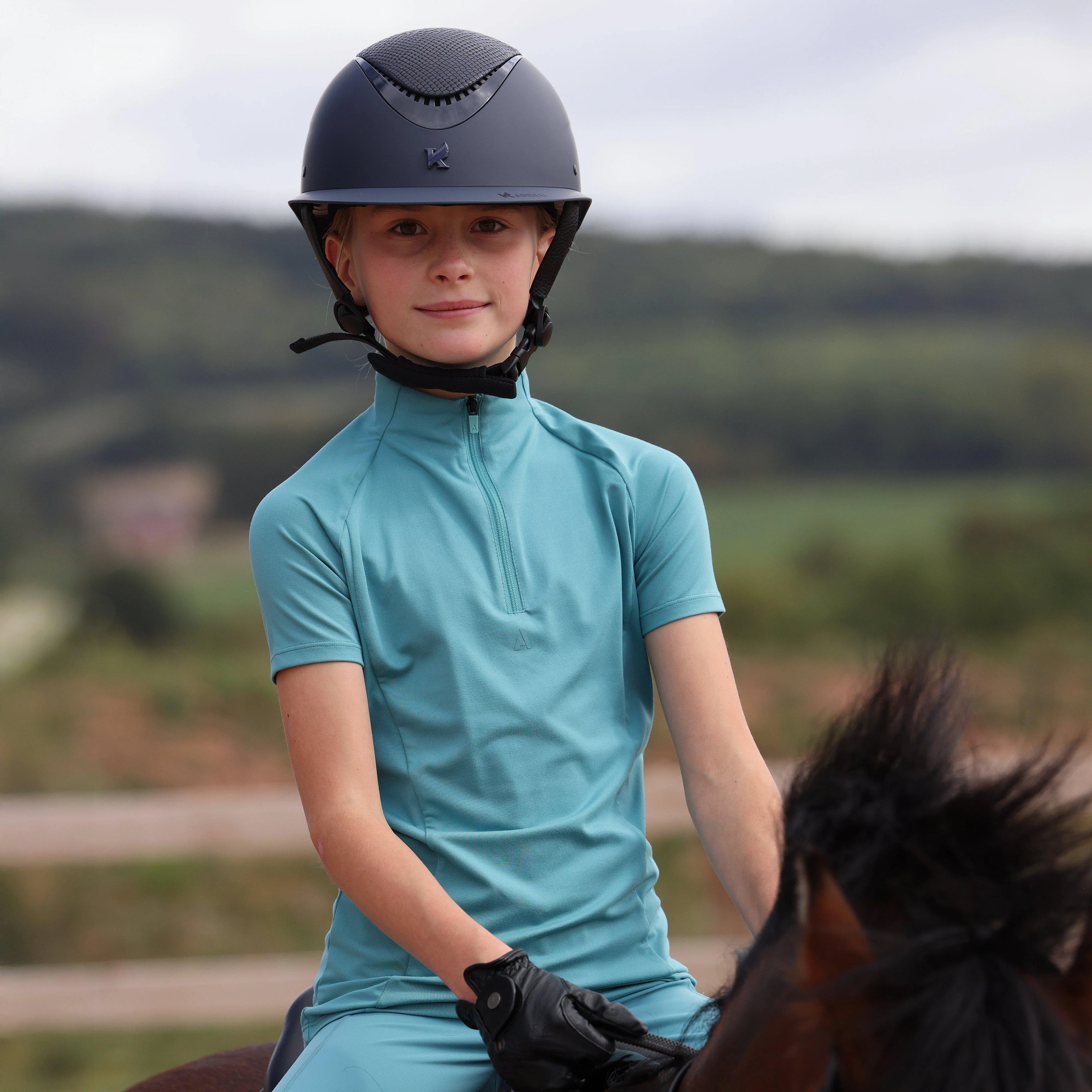 Young Rider React Short Sleeve Base Layer Haze - Image 7