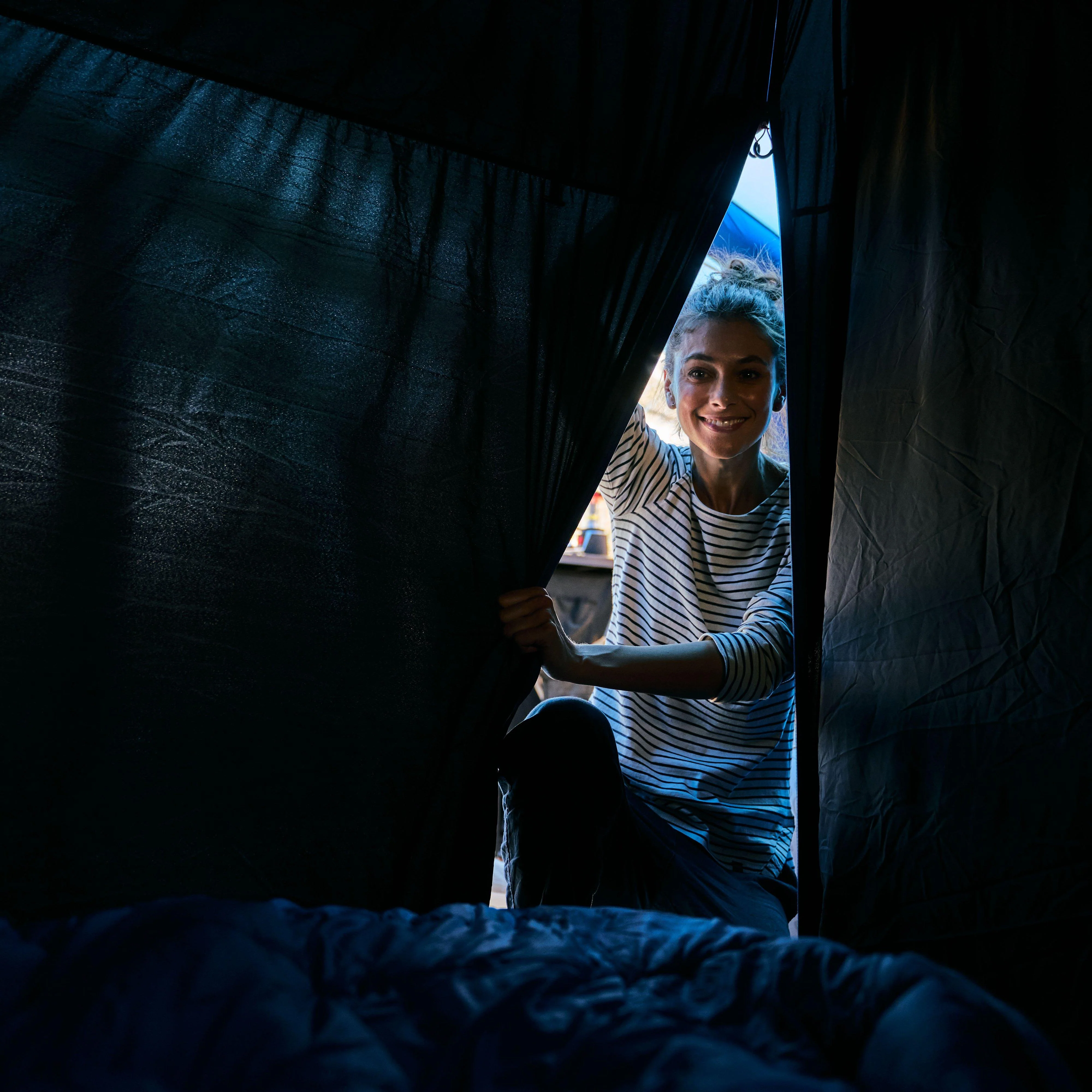 Air 4XL Nightfall® Bedroom - Image 3