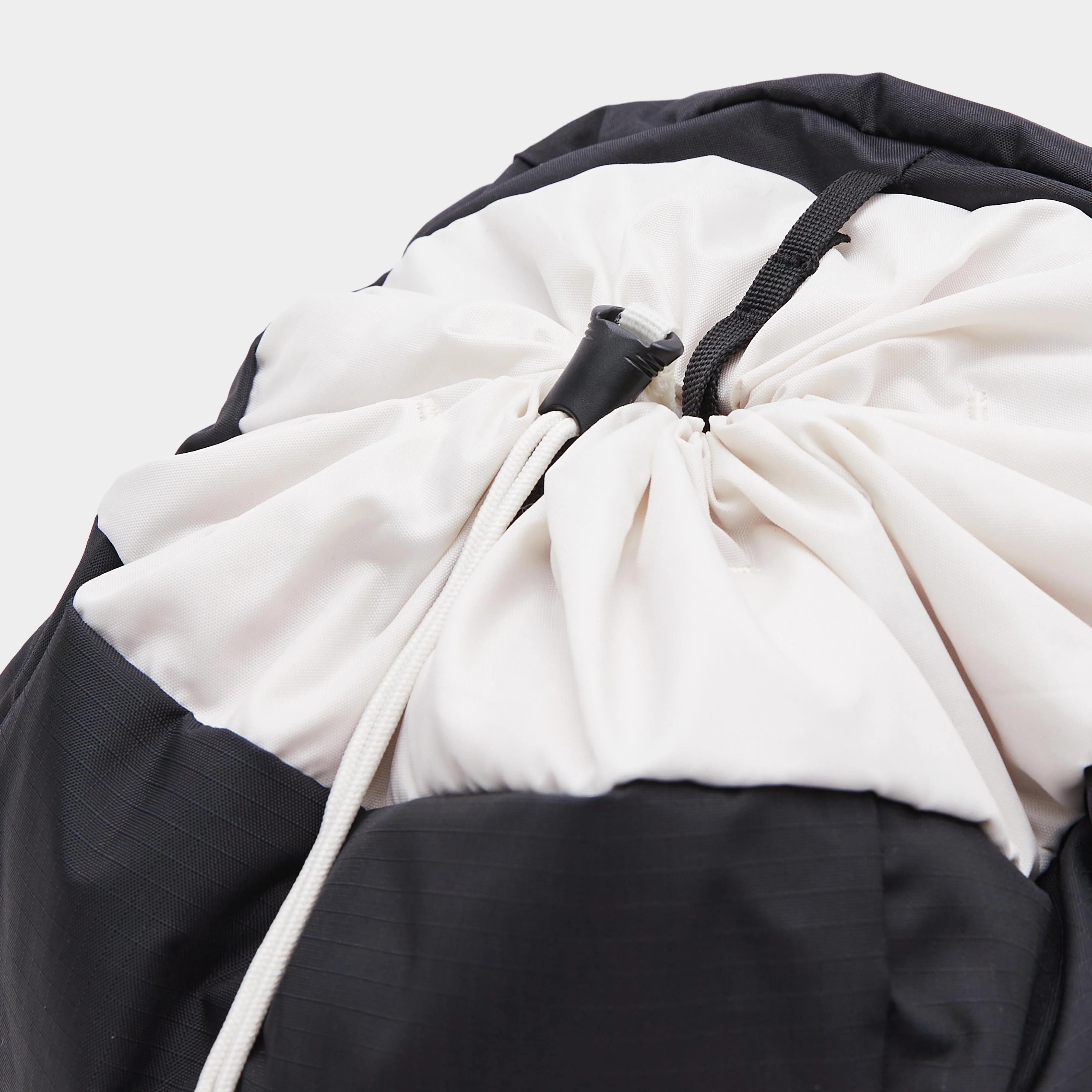 Arrow 30 Rucksack - Image 6