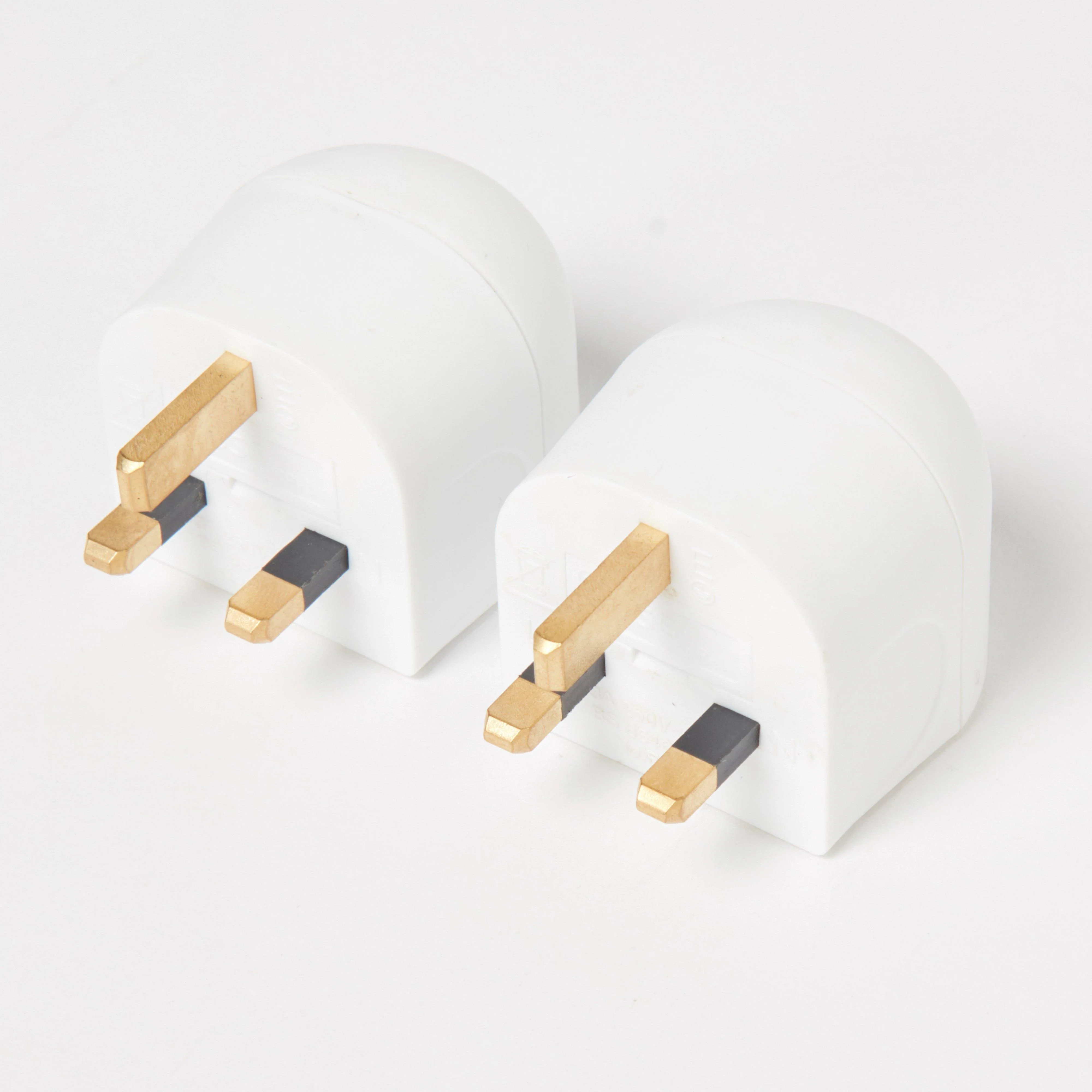 Twin Pack Plug Adaptor EU to UK - Image 2