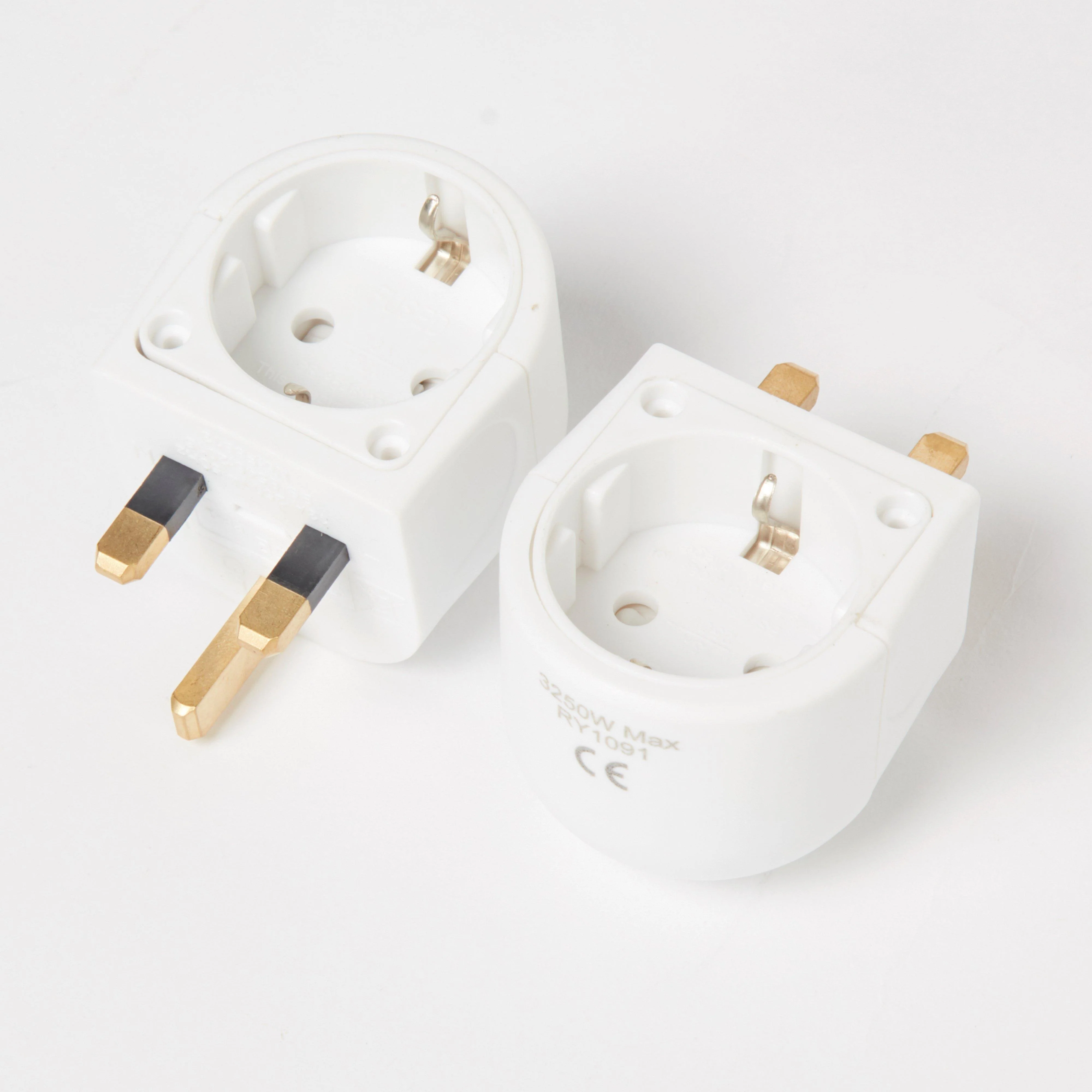 Twin Pack Plug Adaptor EU to UK - Image 3