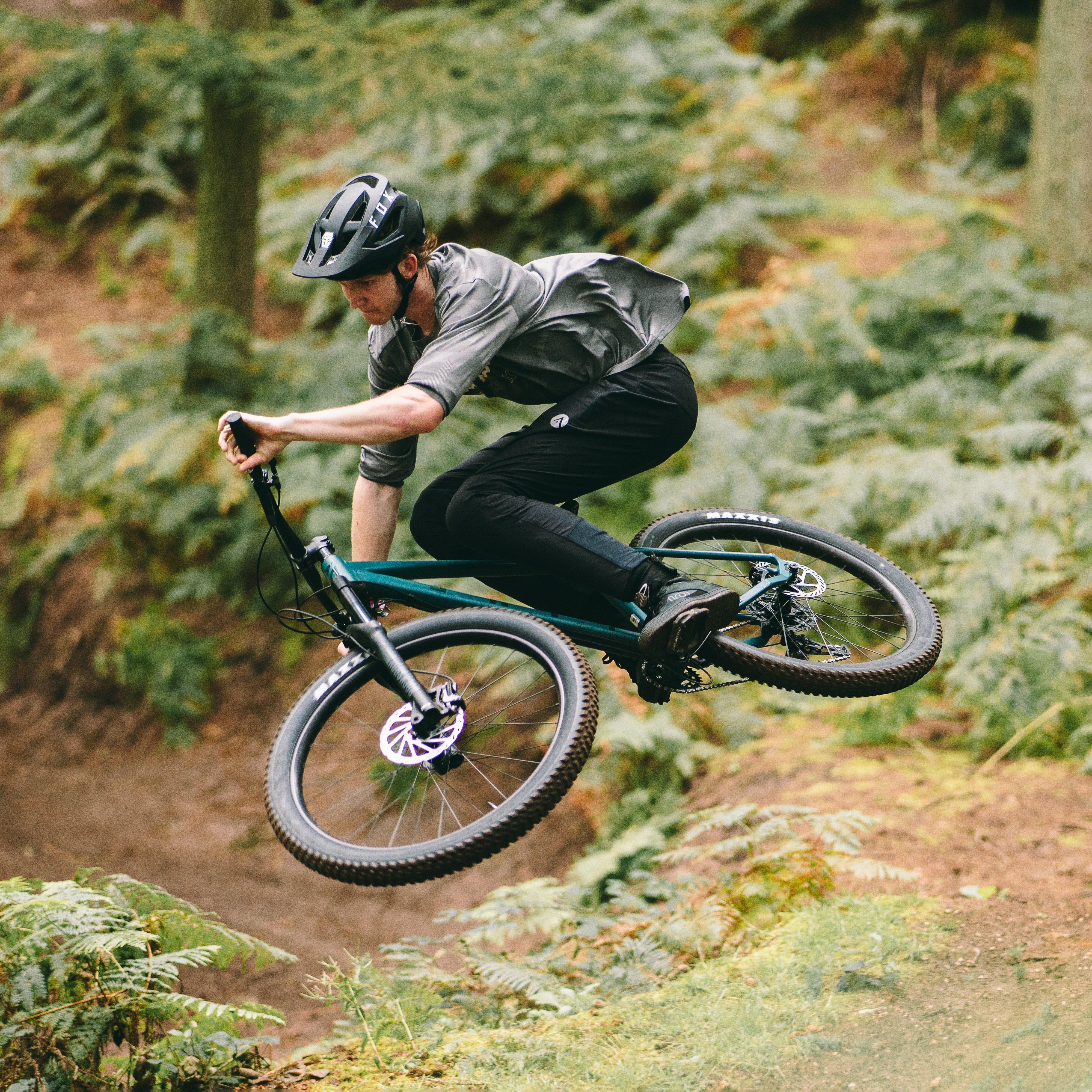 Line T3 27.5" Hardtail Mountain Bike - Image 8