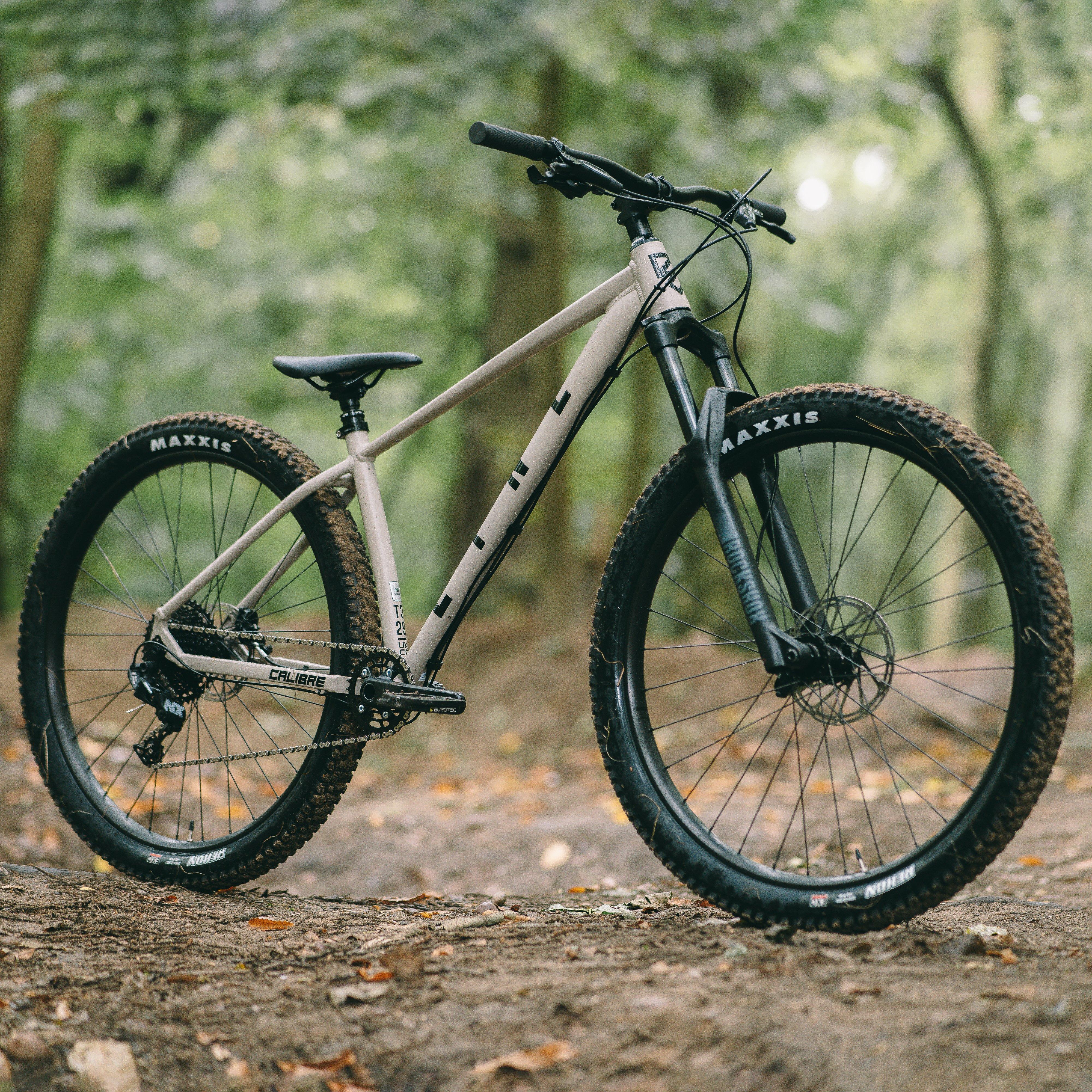 Line T3 29" Hardtail Mountain Bike - Image 8