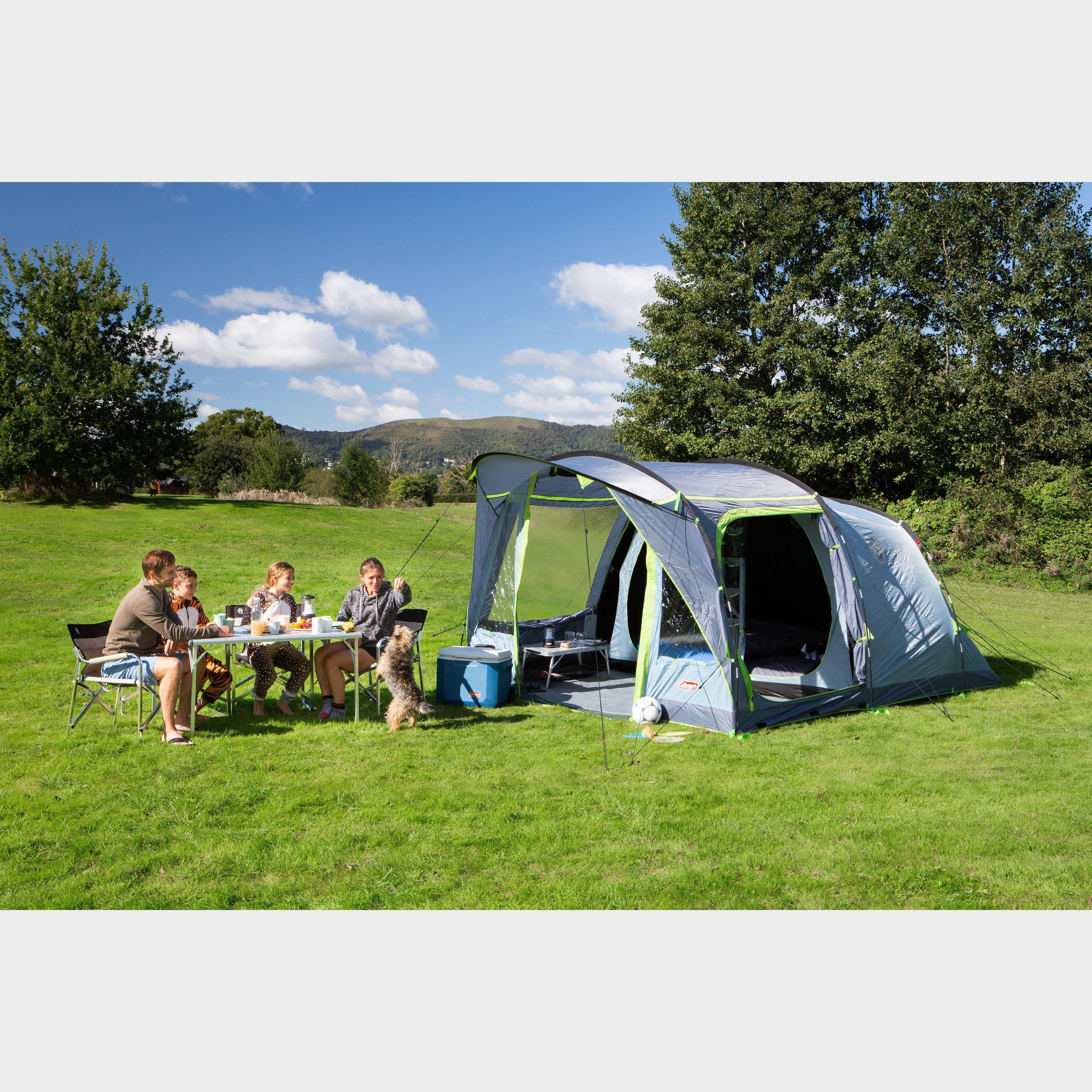Refurbished Meadowood 4 Person Tent with Blackout Bedrooms - Image 4