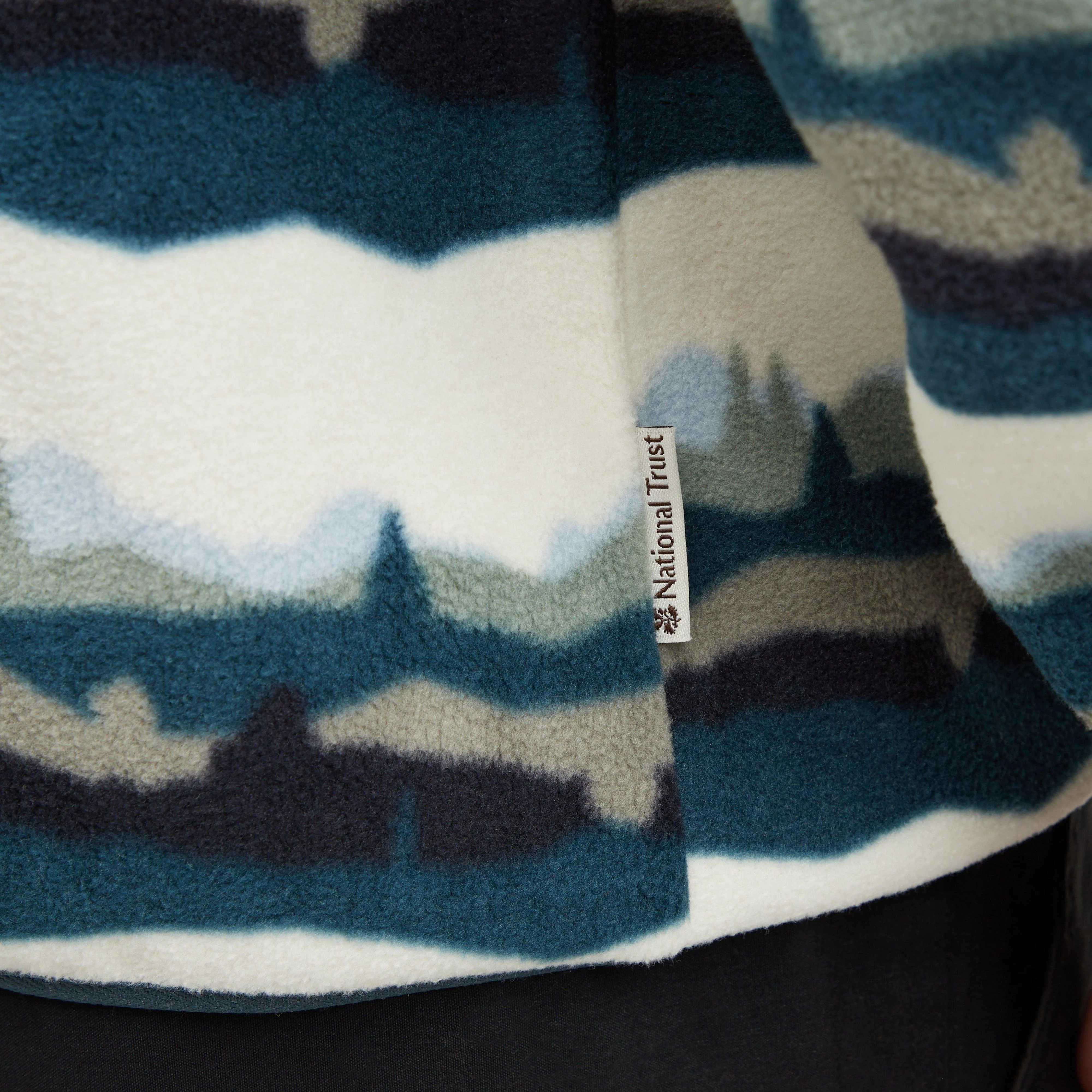Men's National Trust Losehill Half Zip Fleece - Image 6