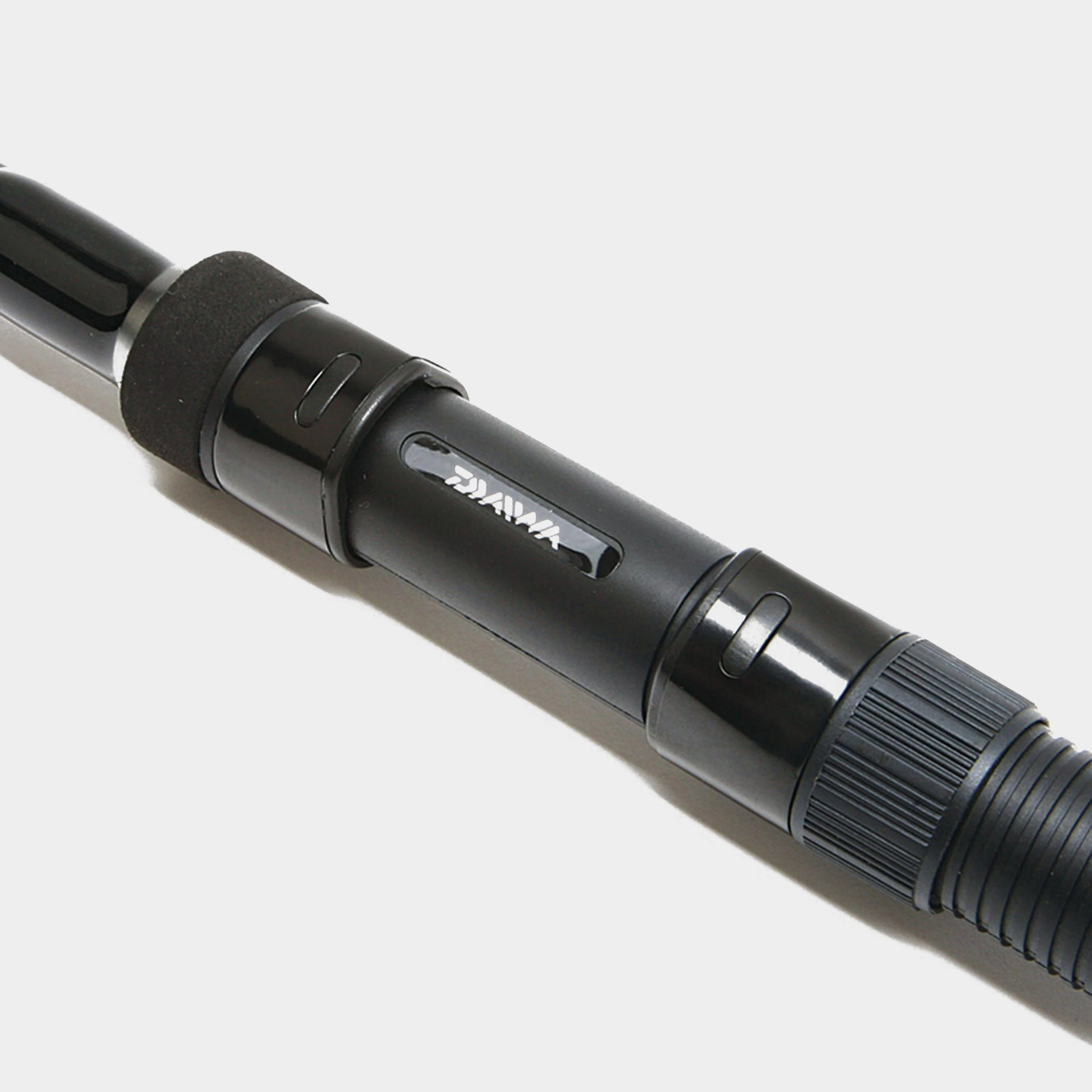 Black Widow Carp Rod 12ft (4.5lb) - Image 4