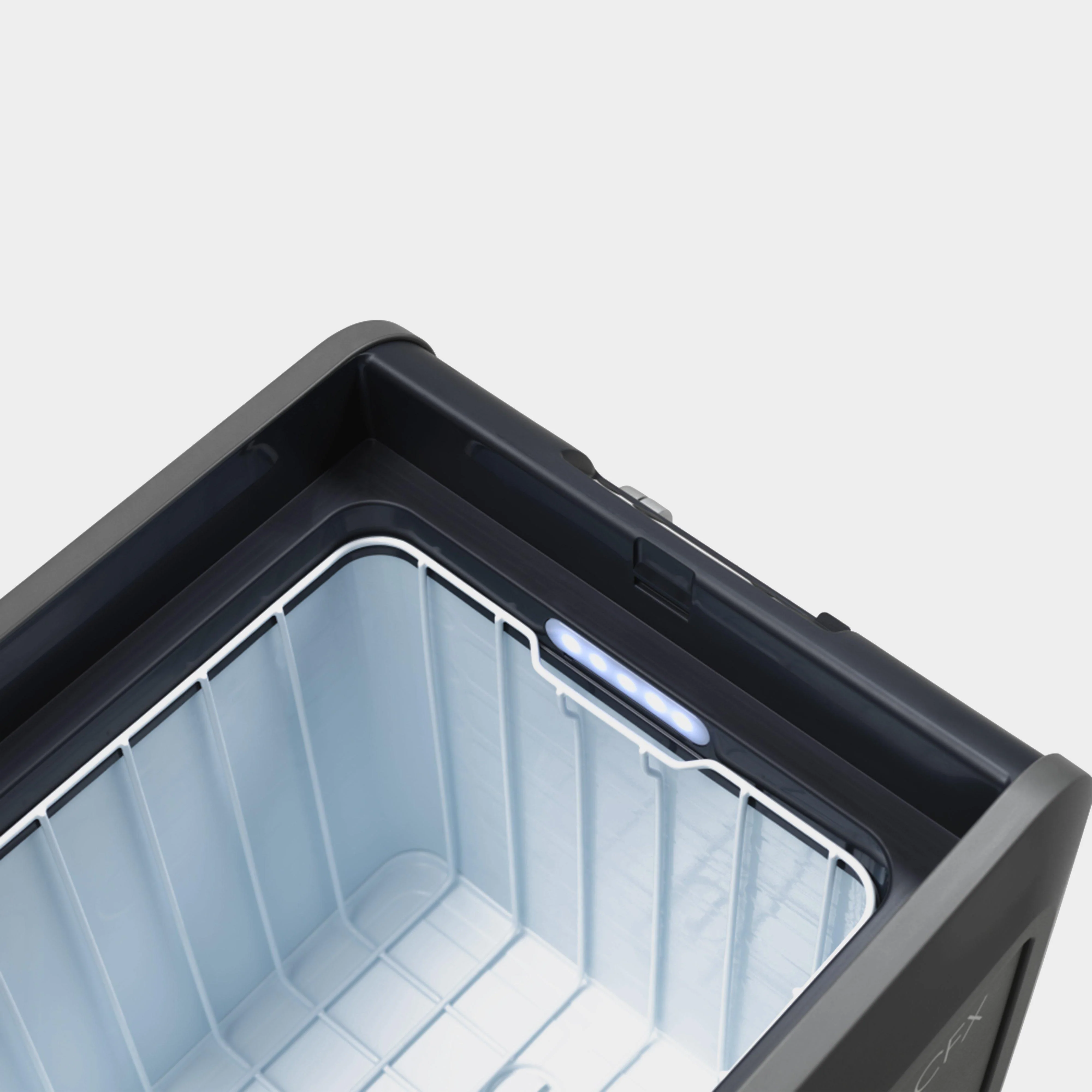 CFX5 45 Performance Compressor Coolbox 46L - Image 4