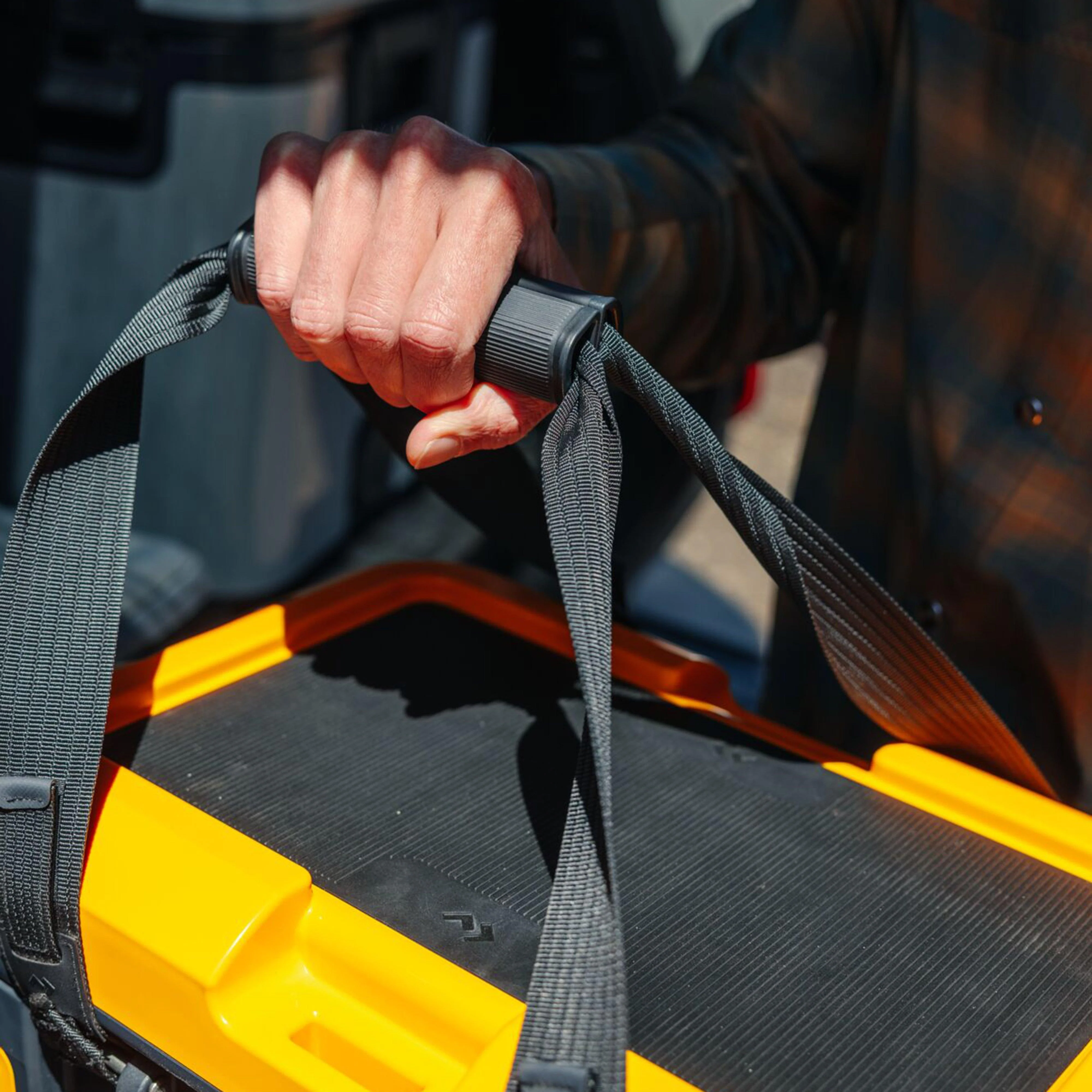 Recon Hardside Small 16L - Image 11