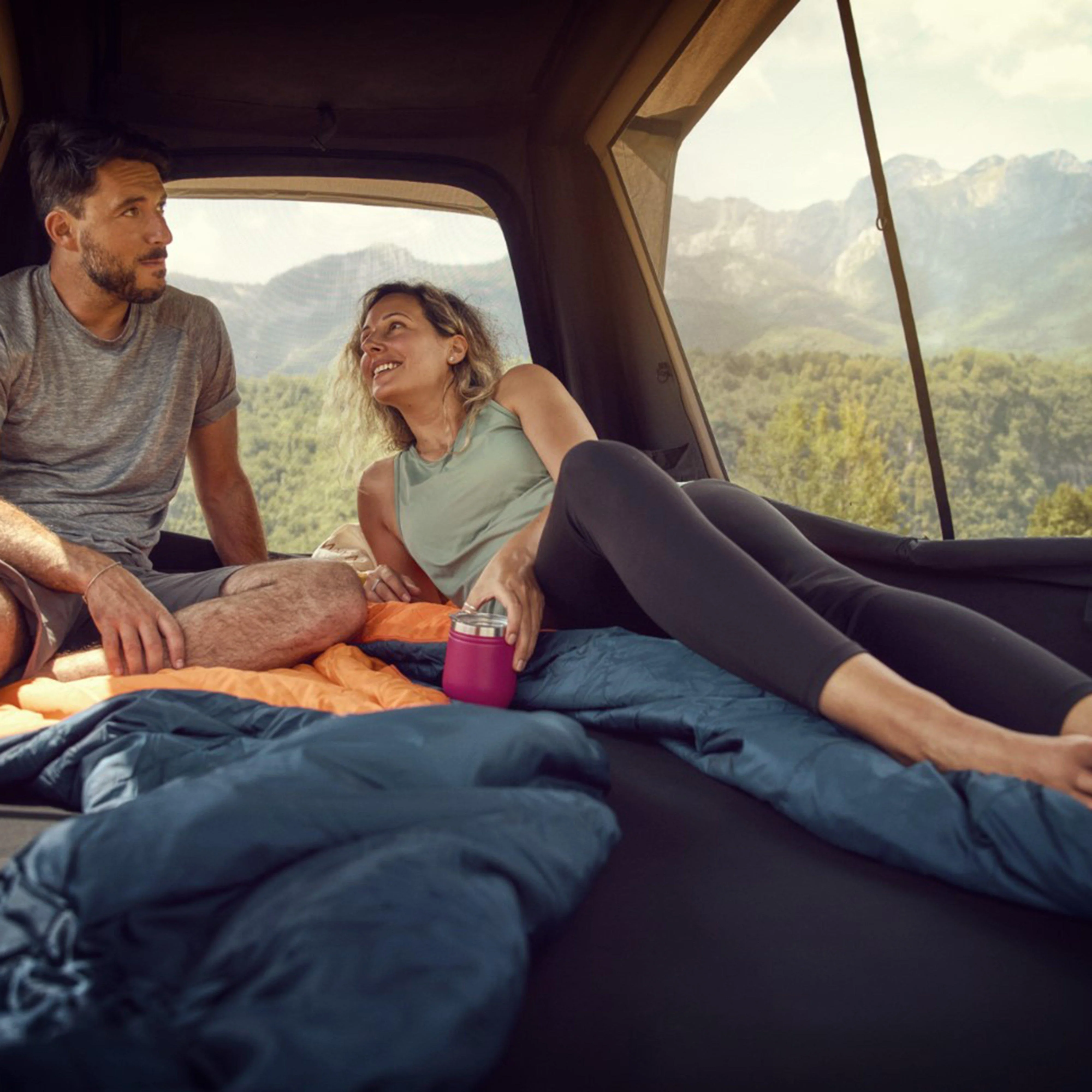 TRT 140 AIR Inflatable Roof Tent - Image 9