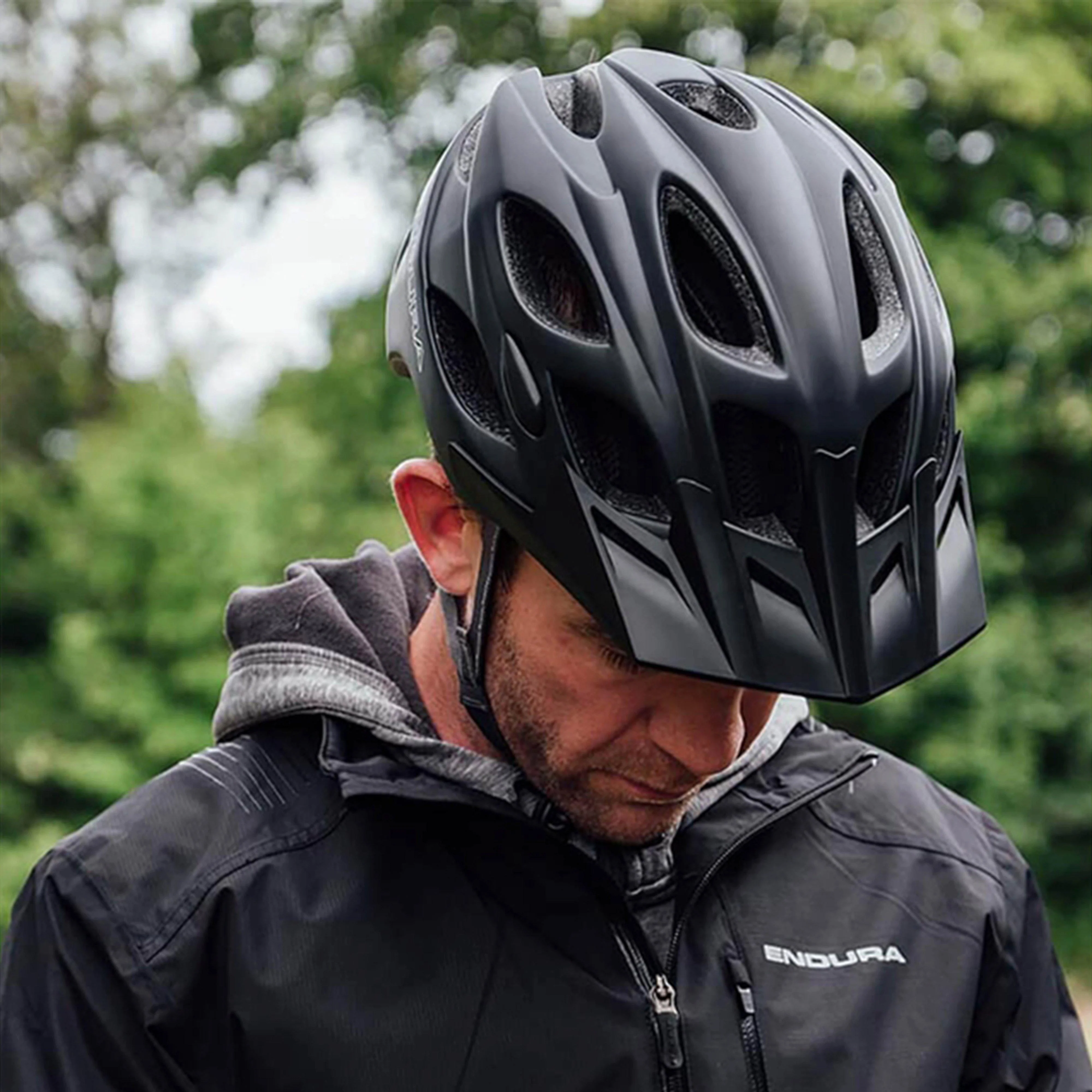 Adults Hummvee Cycling Helmet - Image 4