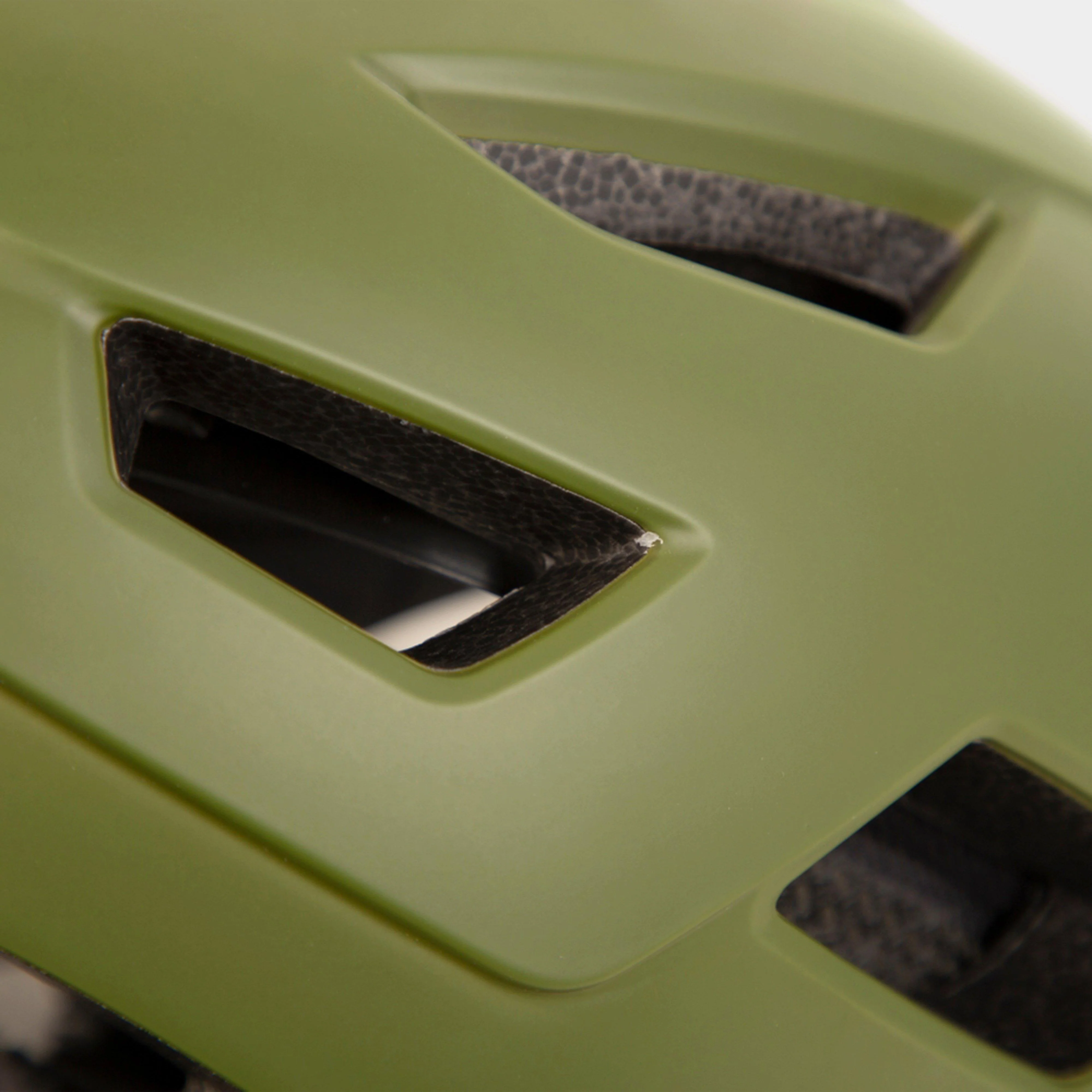 Adults Hummvee Plus Cycling Helmet - Image 4