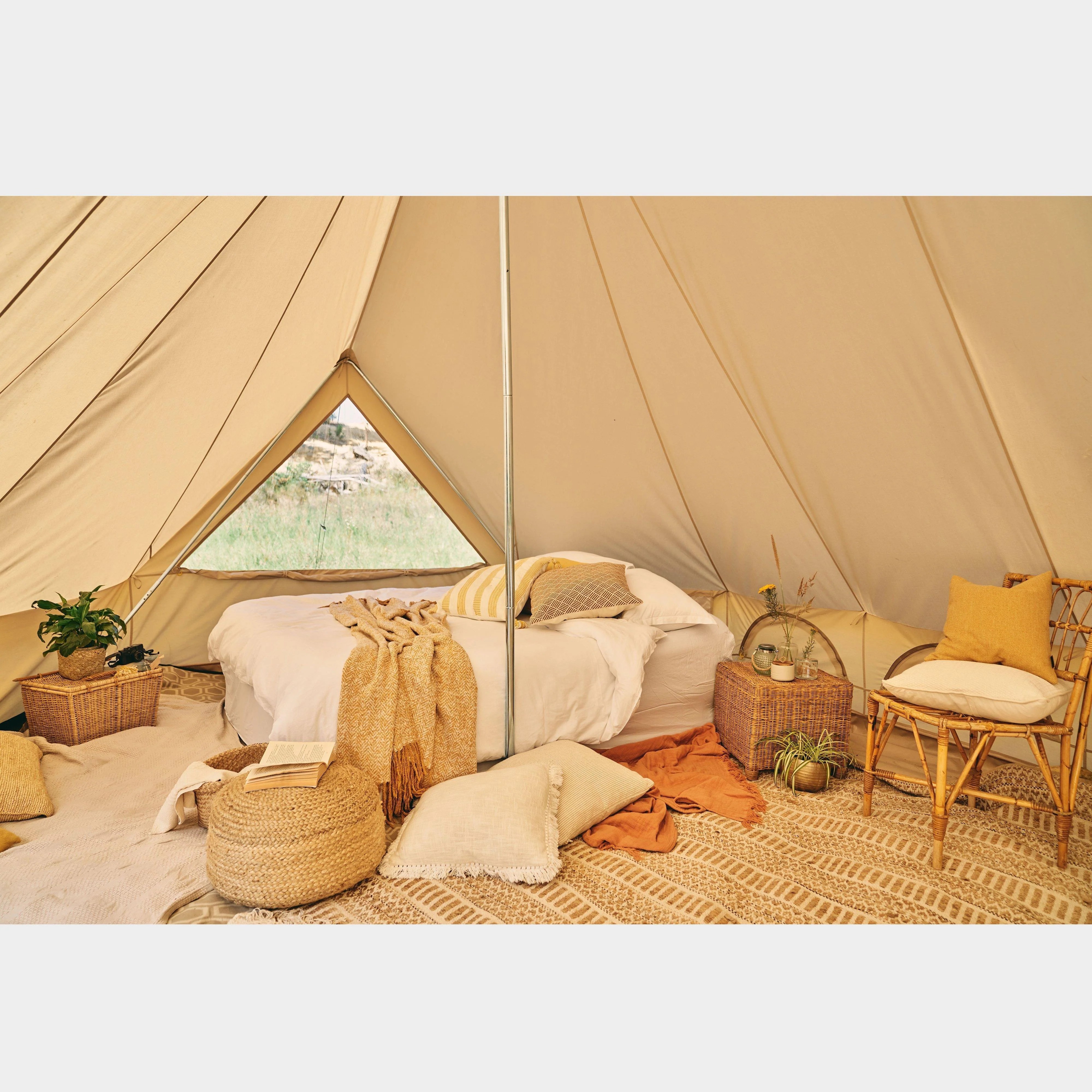 Refurbished Emperor 12 Person Polycotton Tent - Image 10