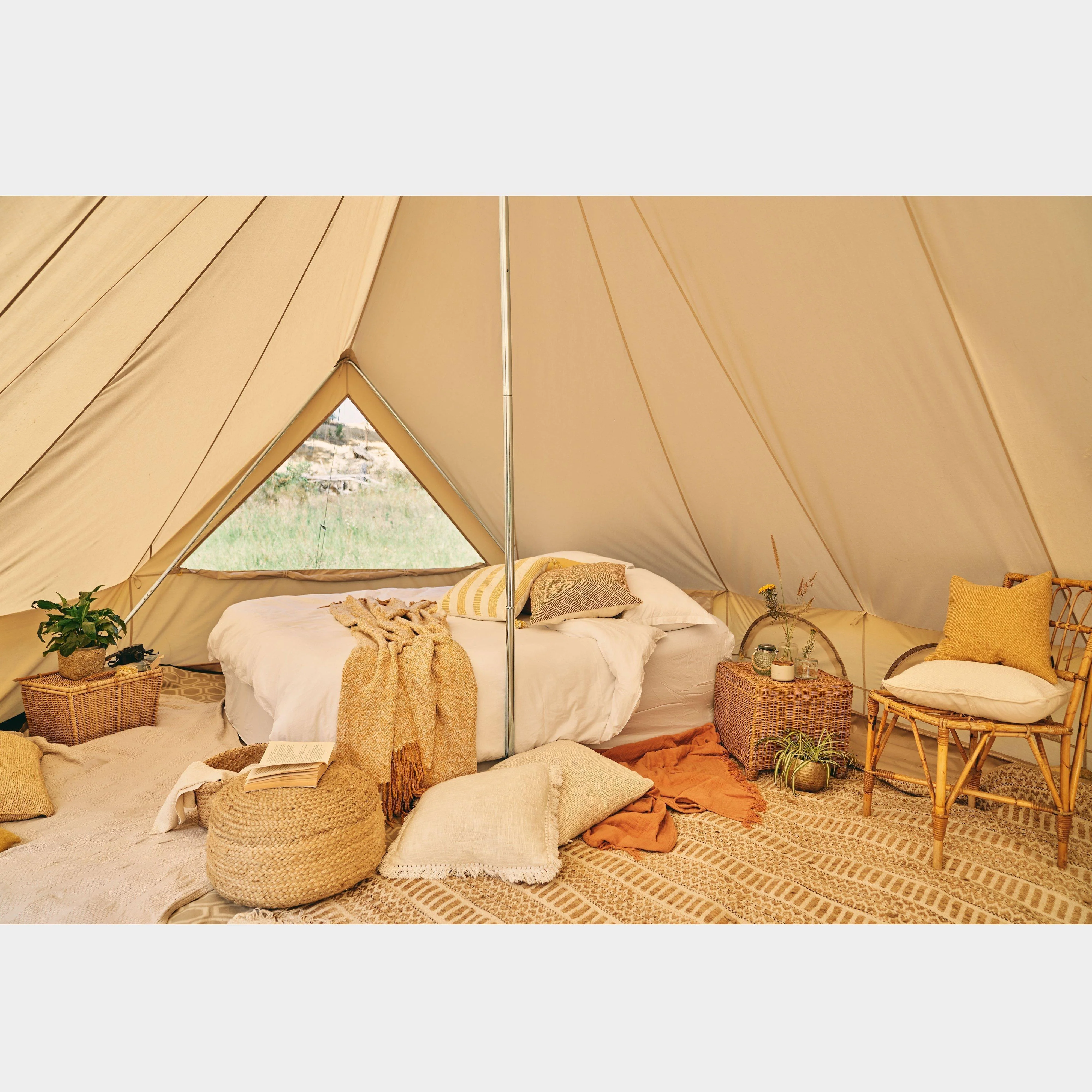 Refurbished Emperor 12 Person Polycotton Tent - Image 5