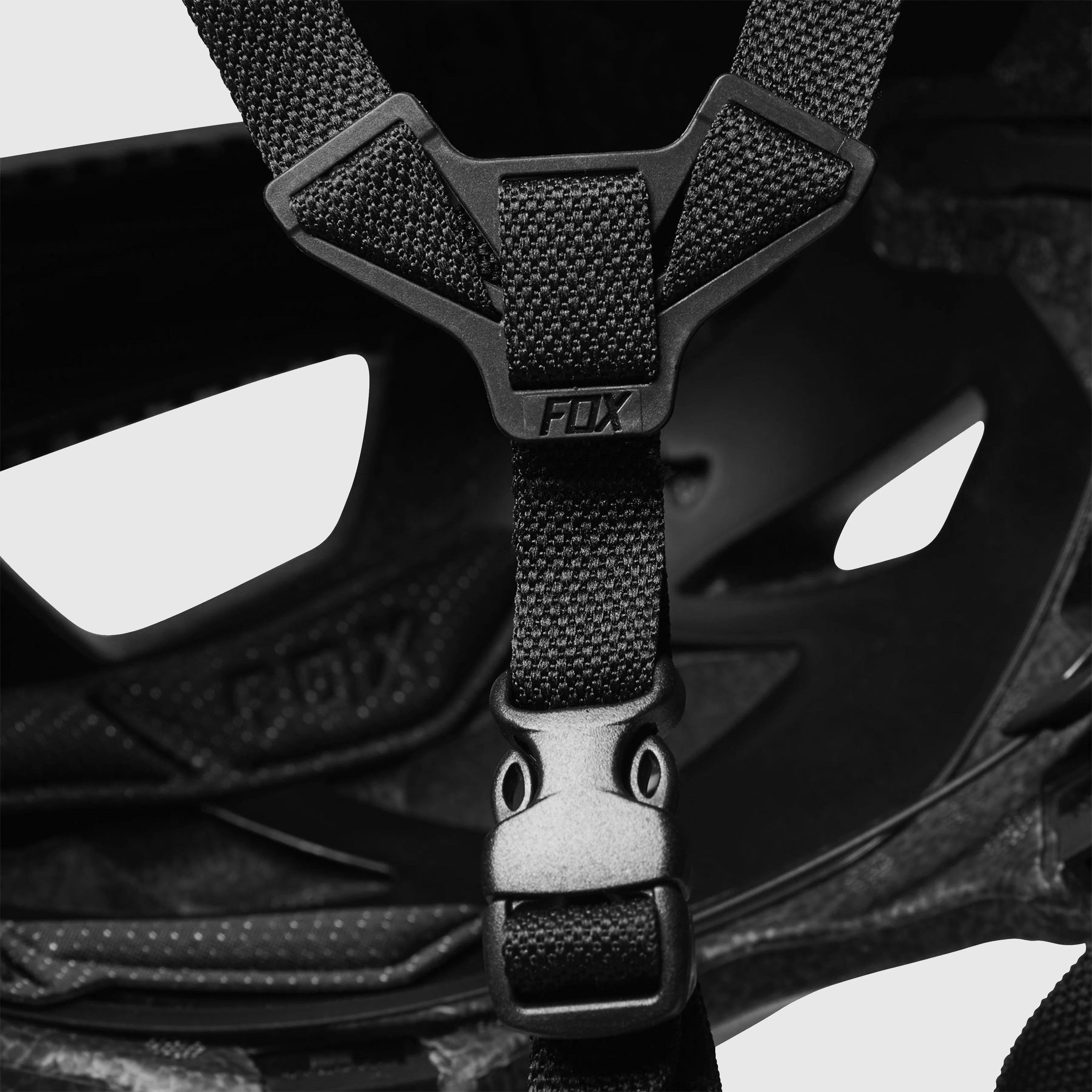Mainframe Helmet - Image 3