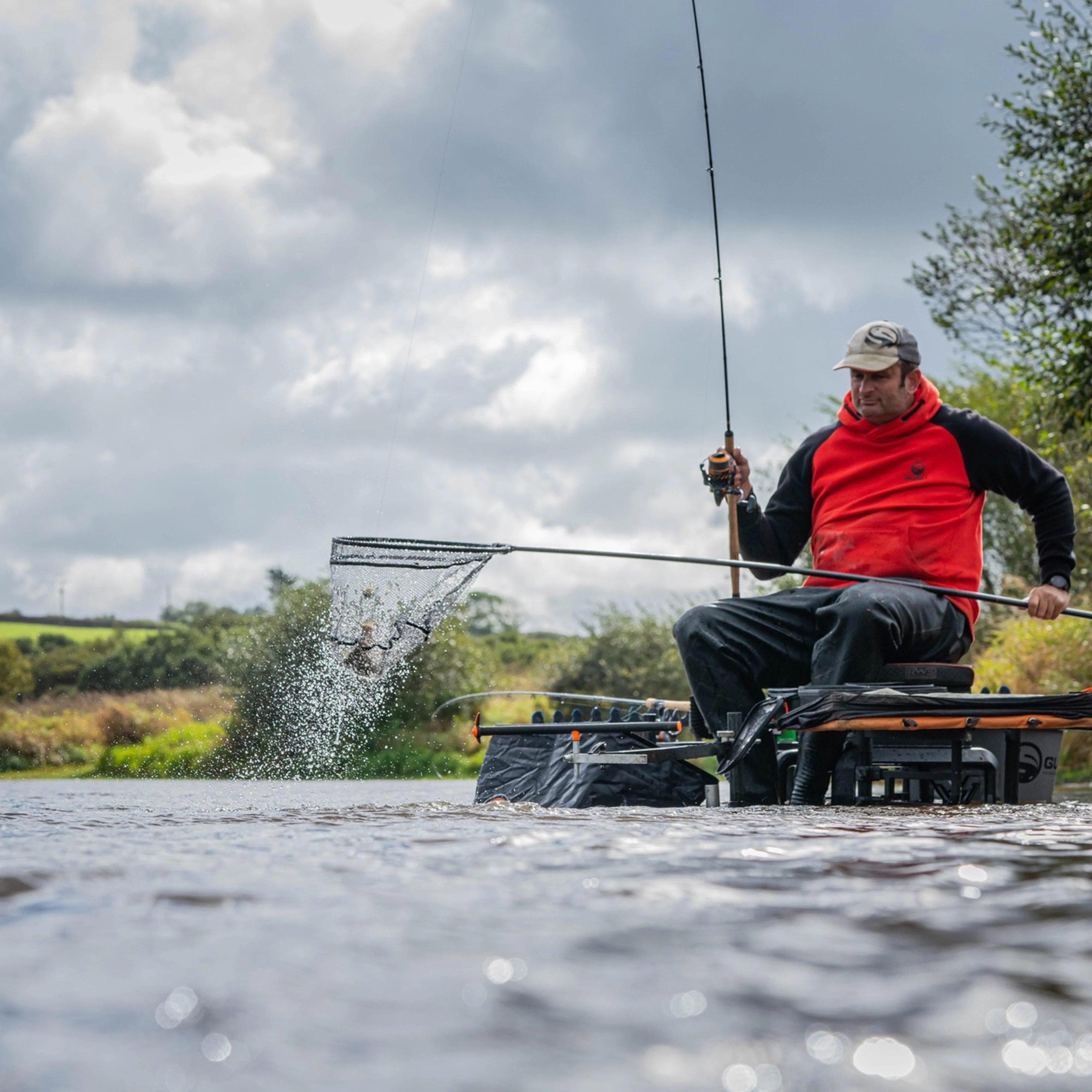 Aventus F1 Landing Net Handle 2.7m - Image 7