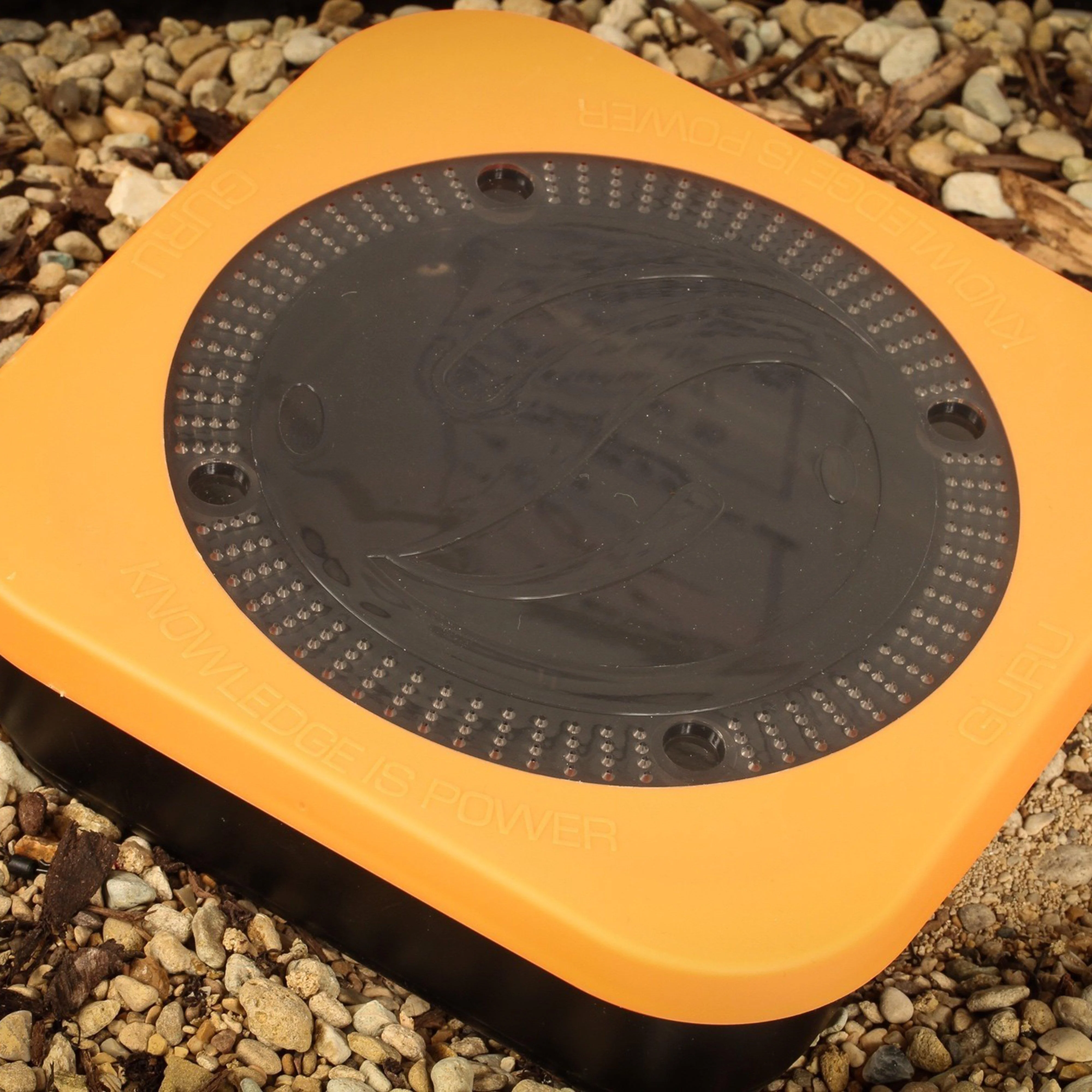Bait Box 2.2 Pint - Image 3
