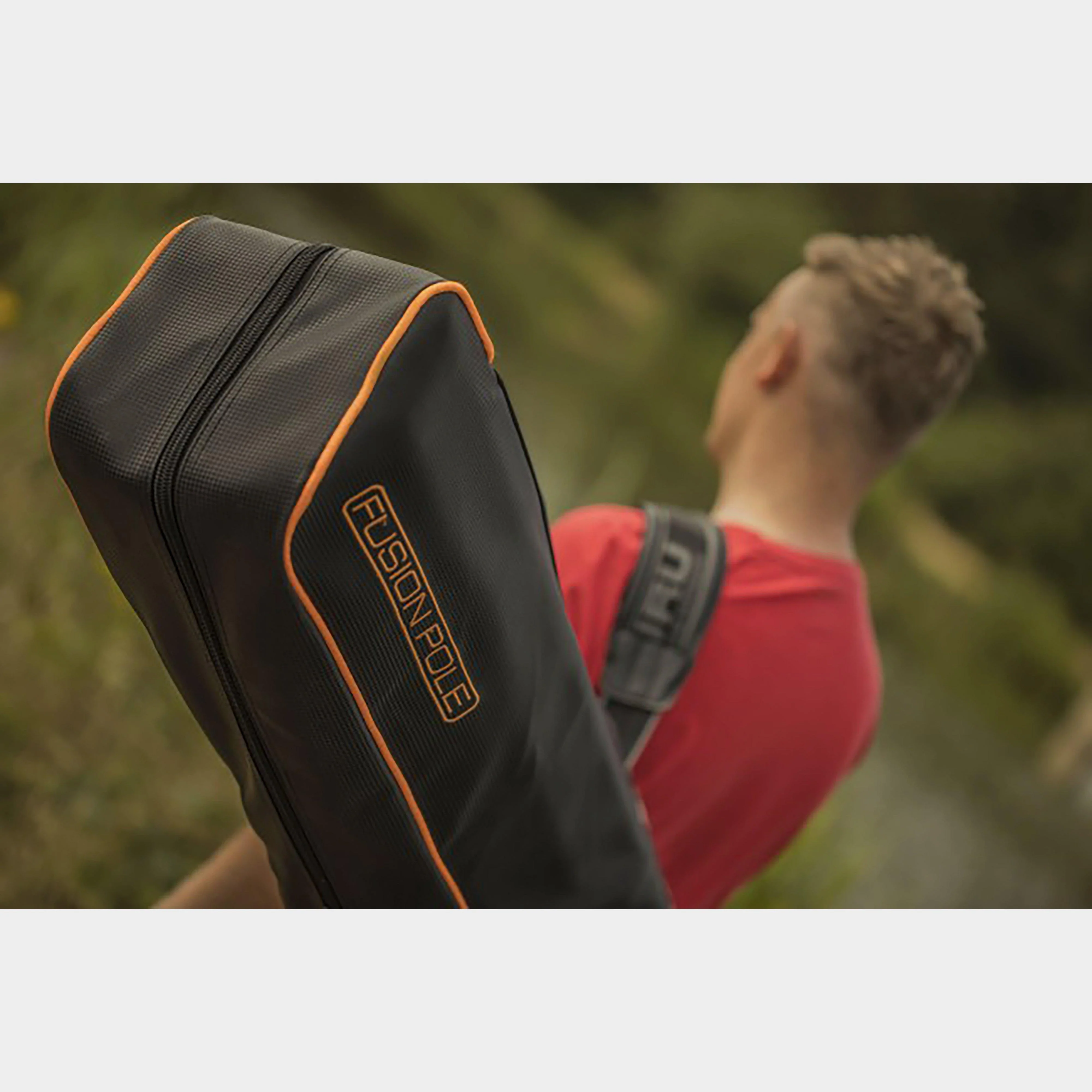 Fusion Pole Holdall - Image 2