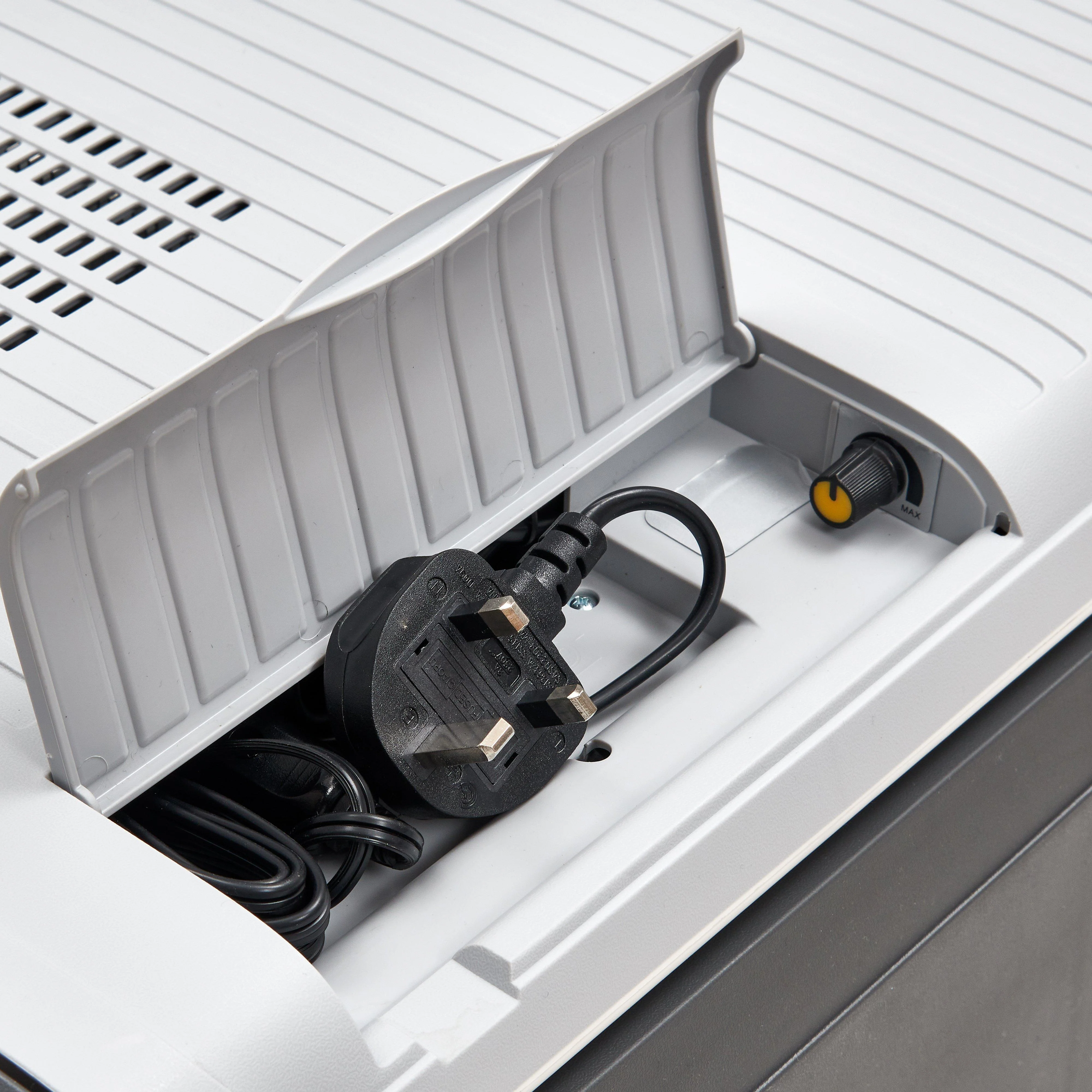45L Portable Fridge - Image 6