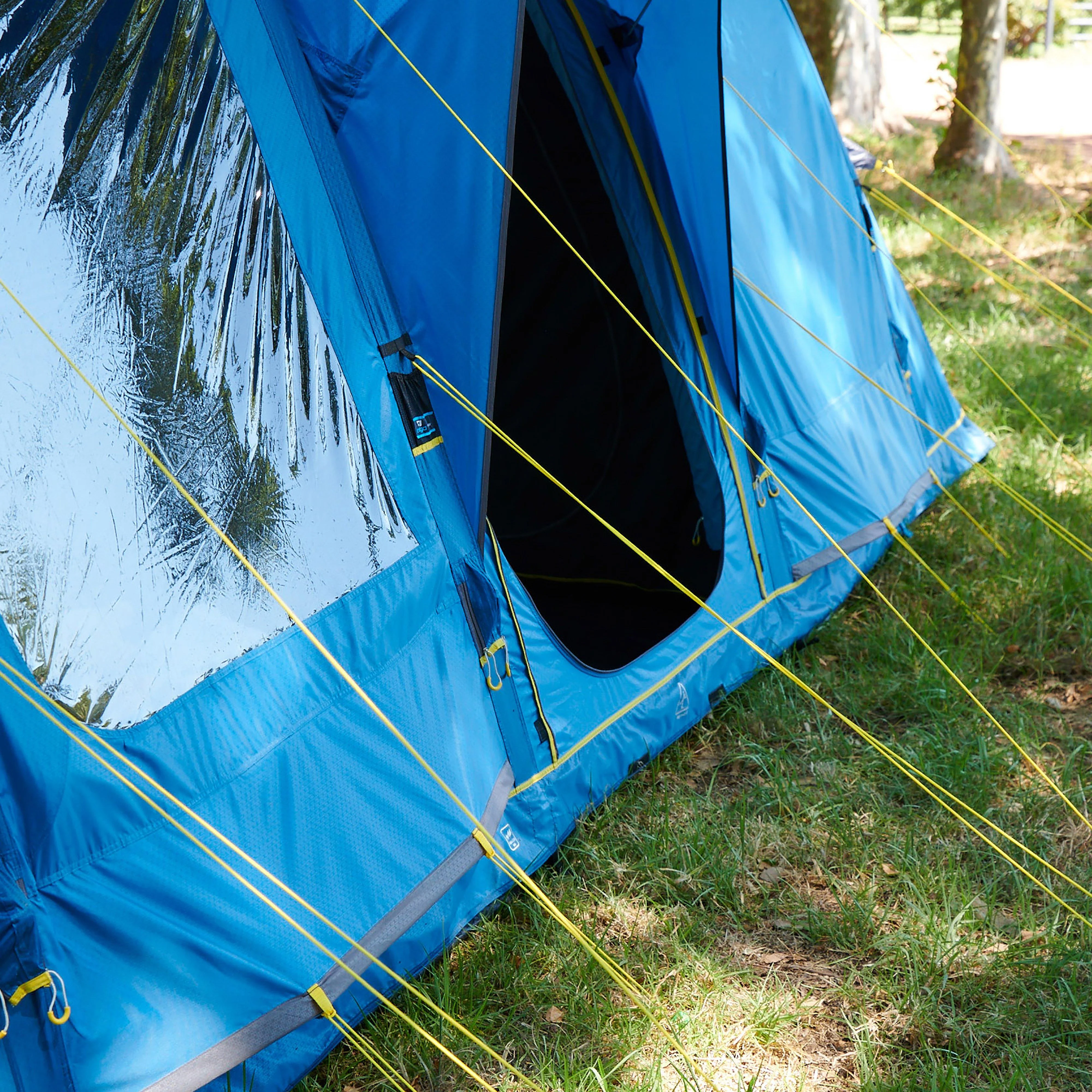 Refurbished Horizon 700 Nightfall Air Tent - Image 6