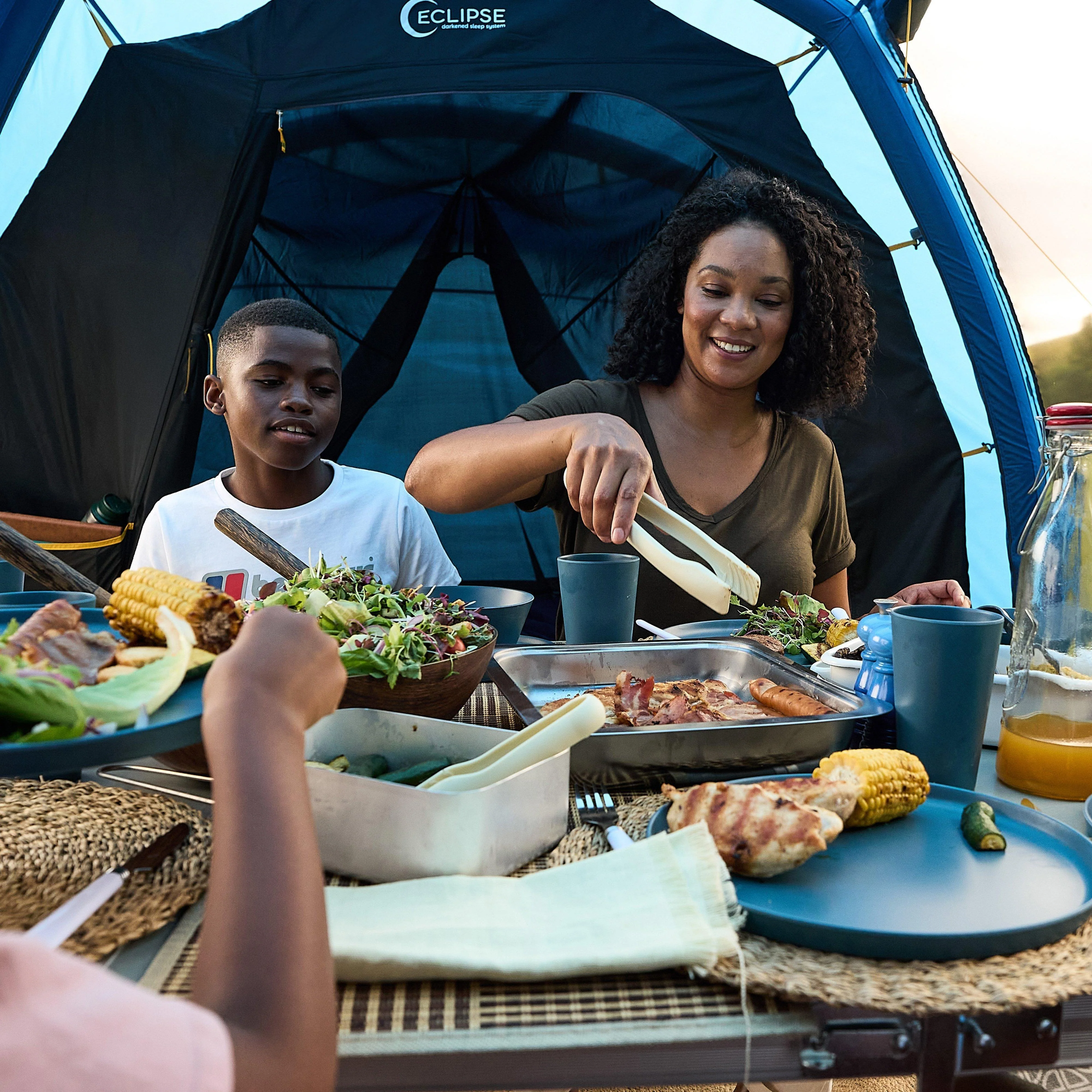 Refurbished Zenobia Air Eclipse 6 Person Family Tent - Image 6
