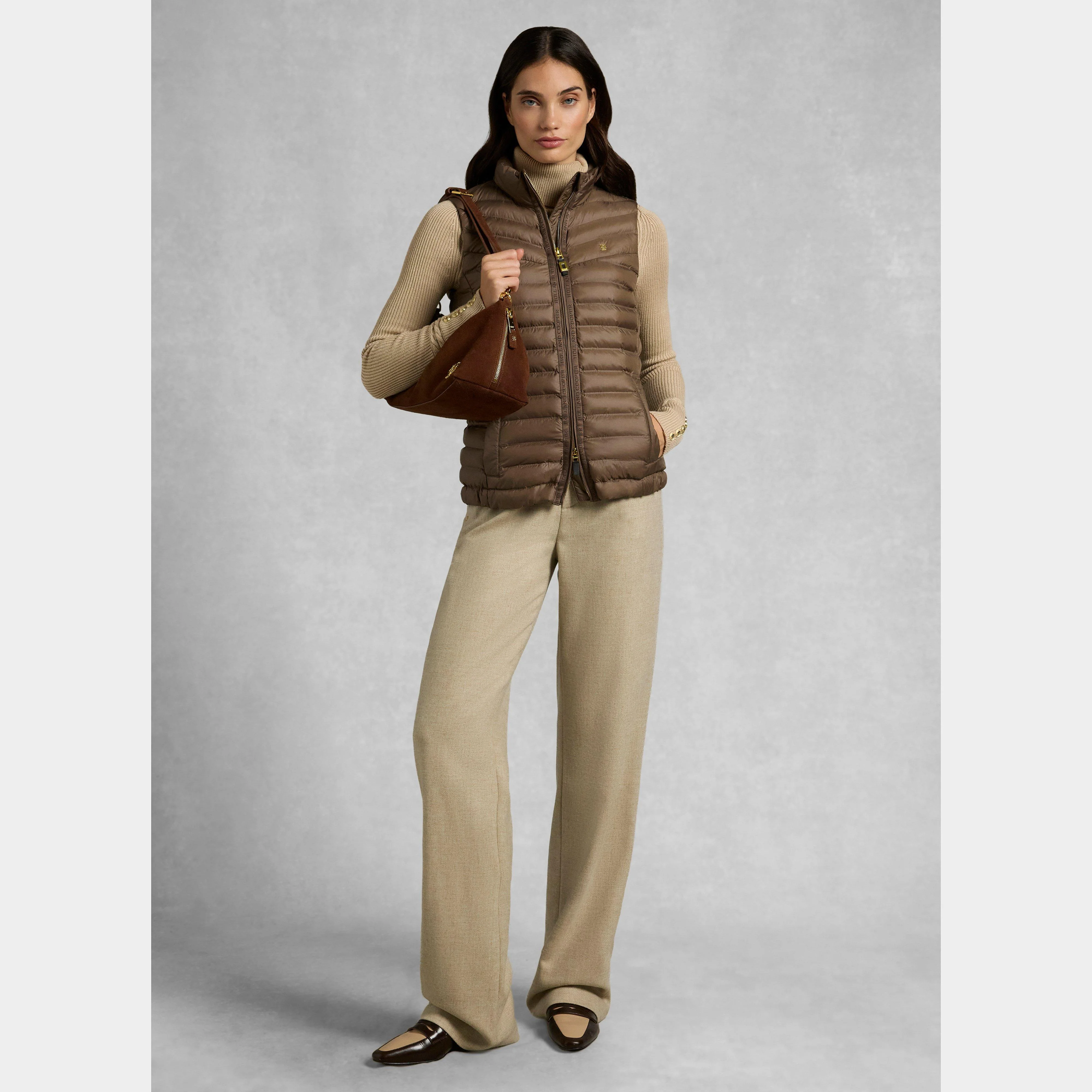 Women's Lightweight Puffer Gilet Chestnut - Image 2