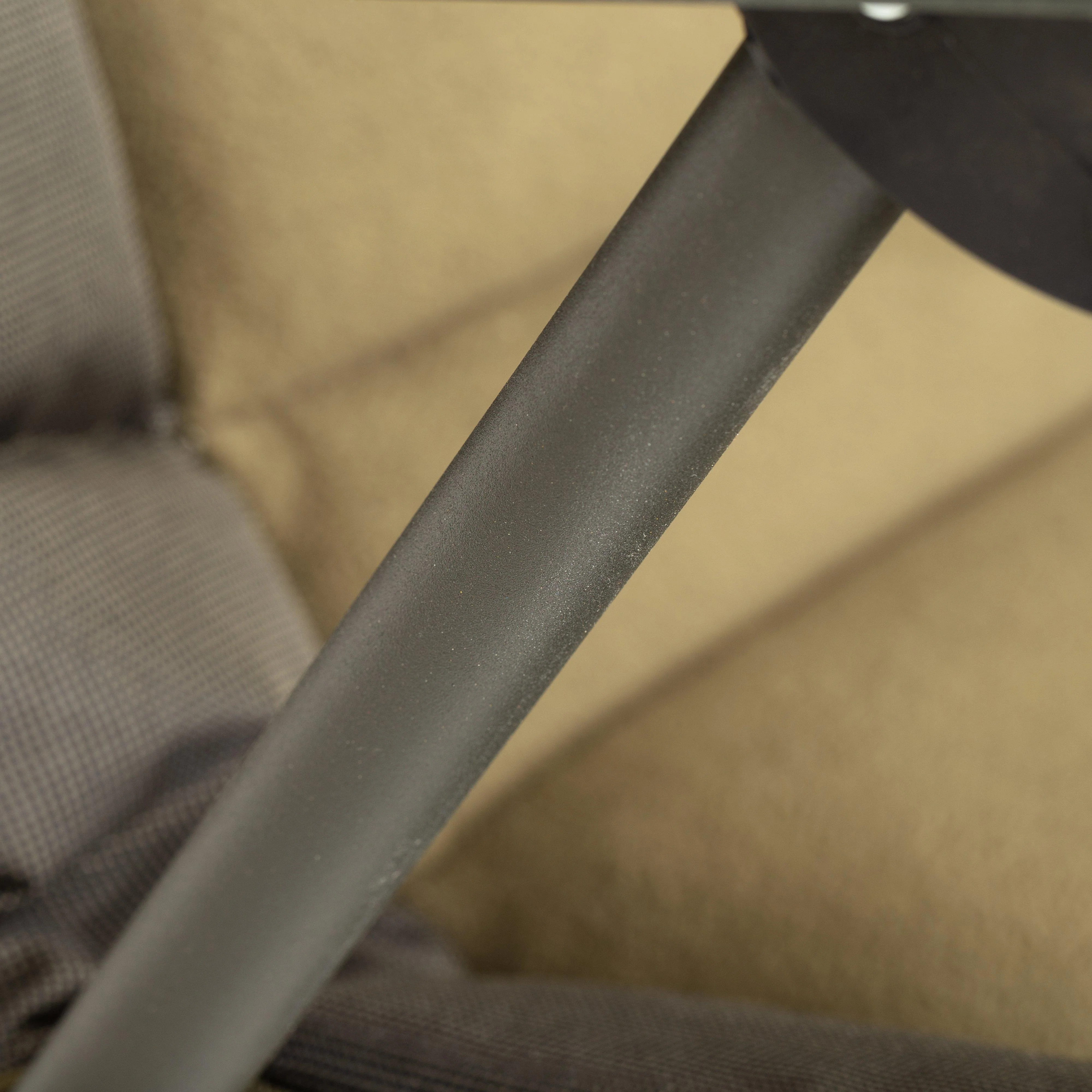 Defender Relaxa Armchair - Image 5