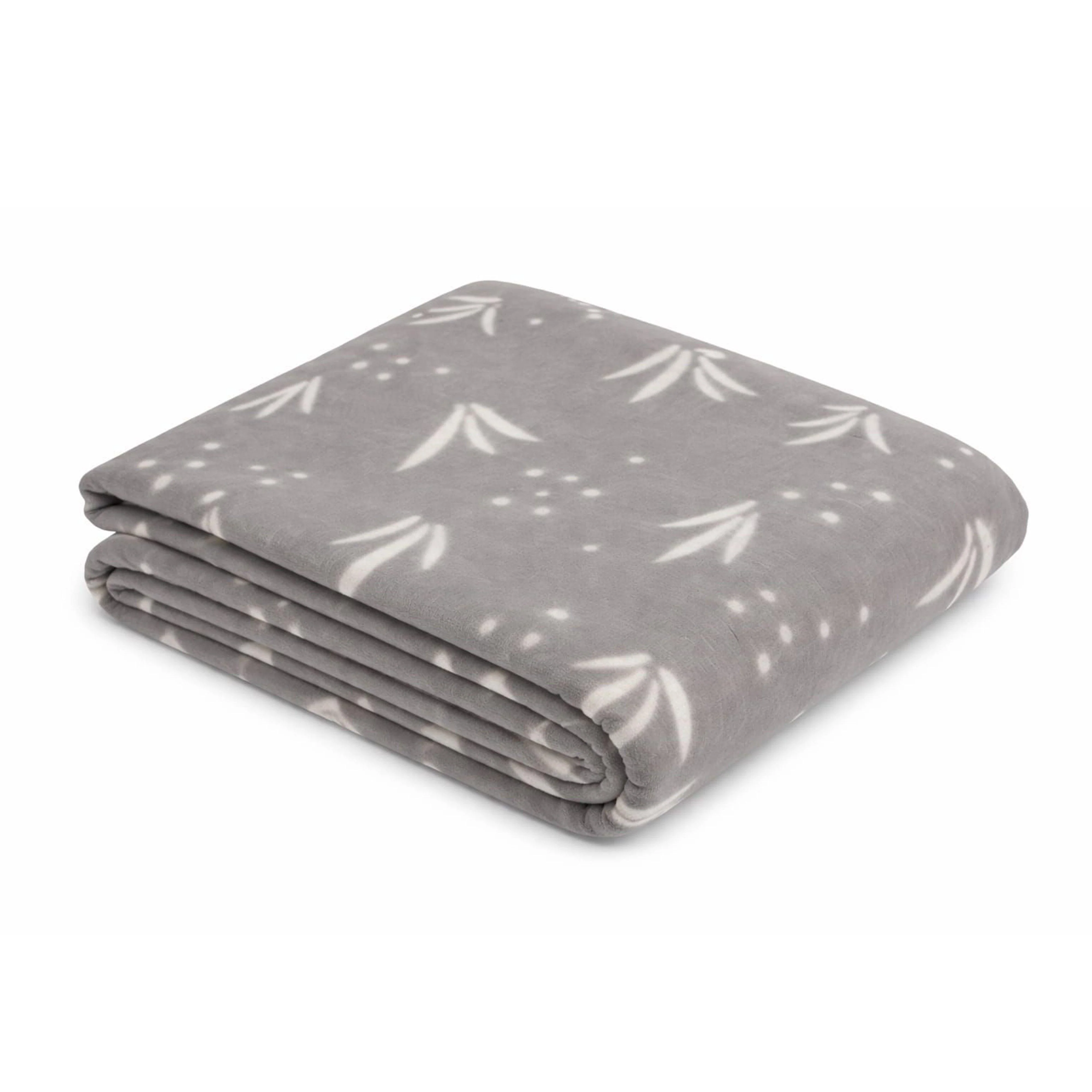 Tailnest Fleece Carpet - Image 2