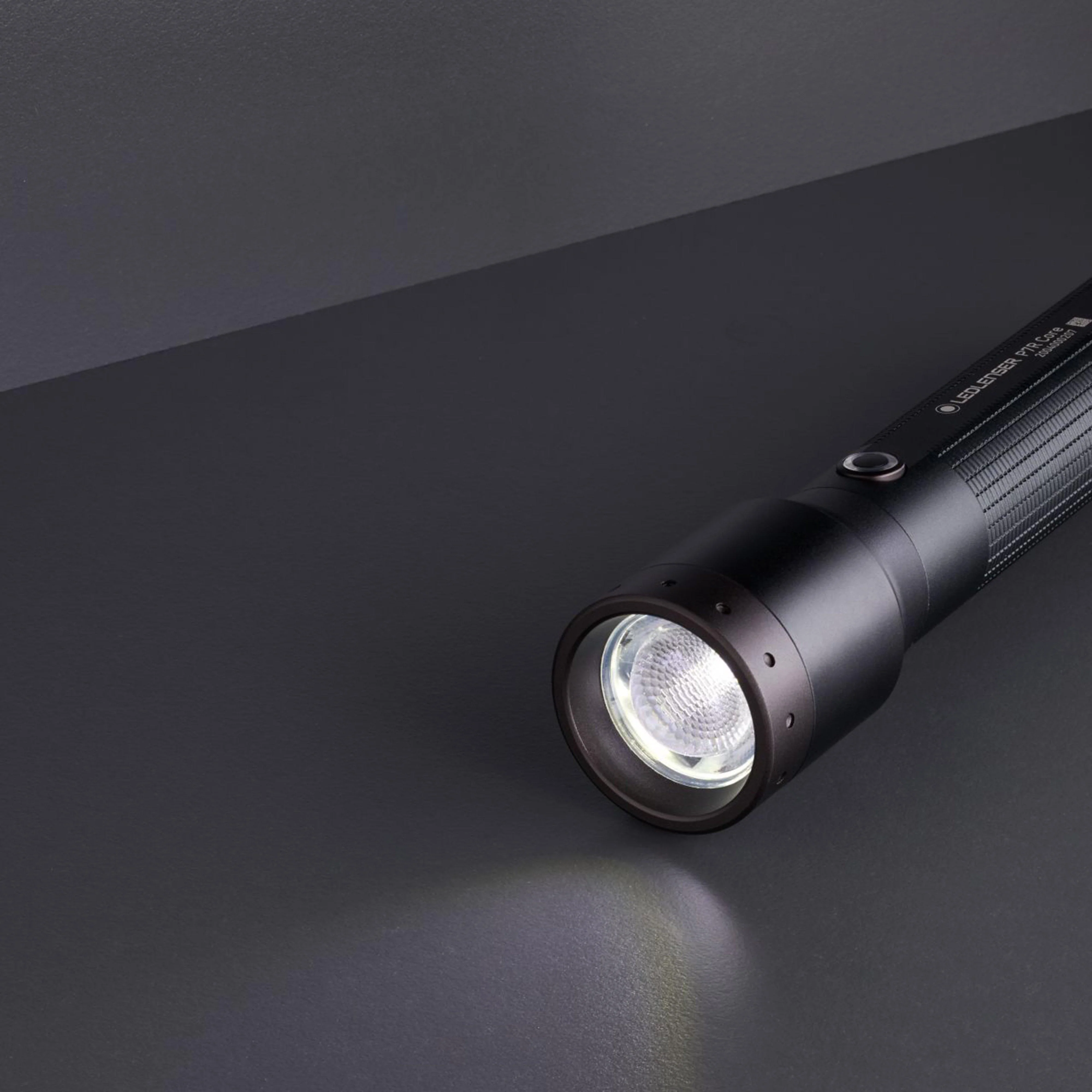 P7R Core Rechargeable LED Torch - Image 5