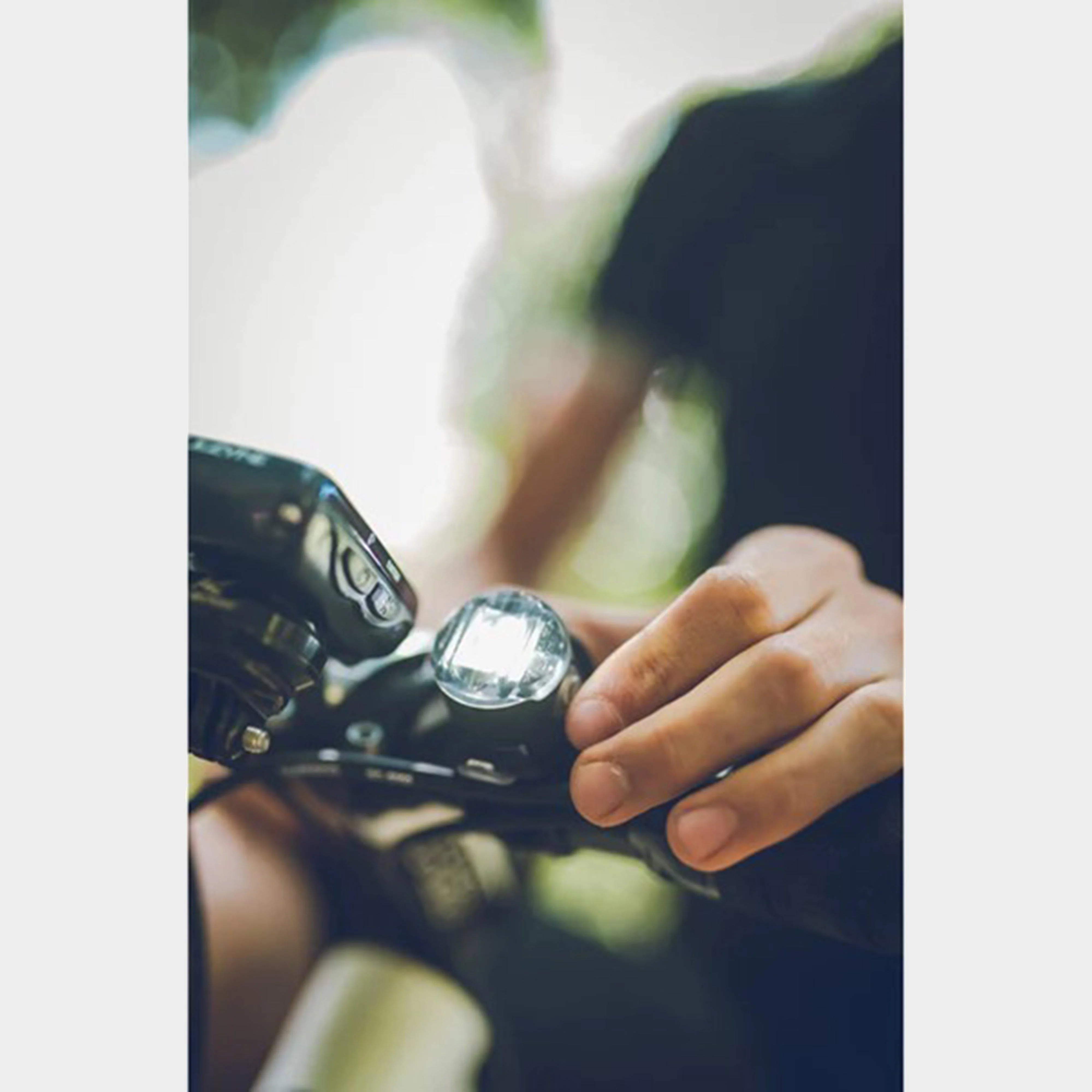 LED Femto USB Rear Bike Light - Image 3