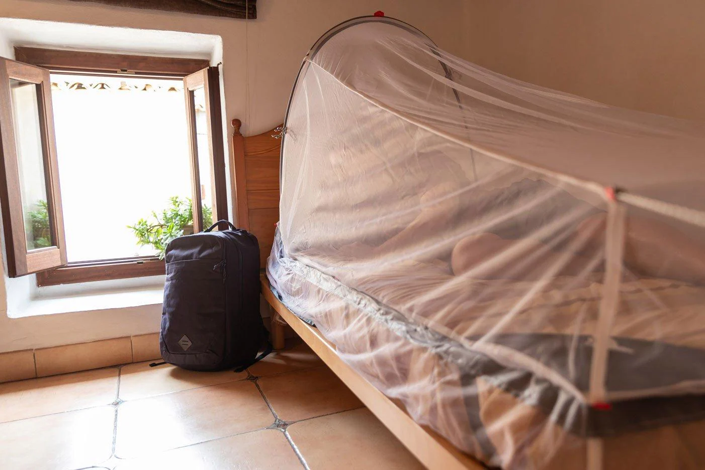 Arc Self Supporting Mosquito Net Double - Image 2