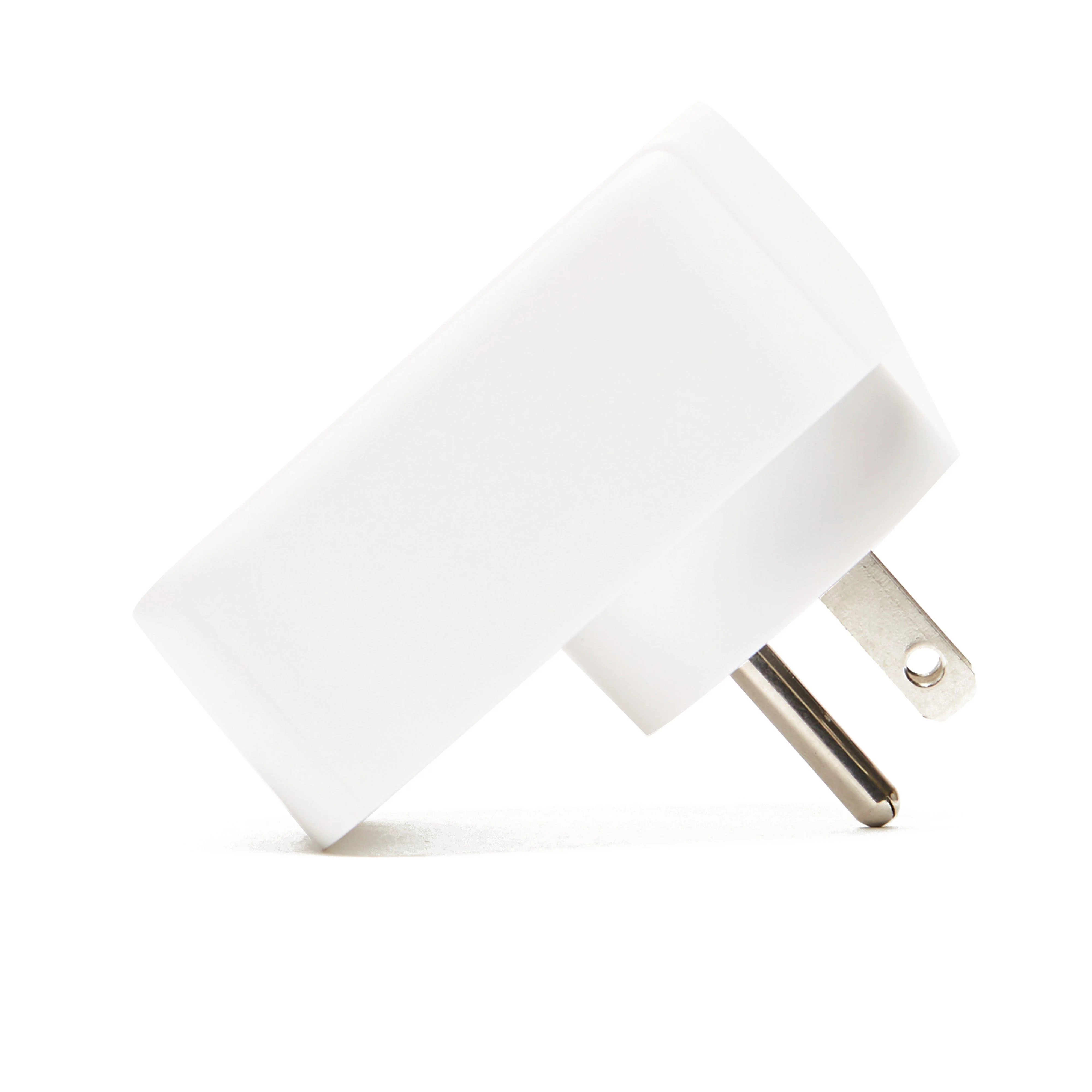 World to USA Adapter and USB - Image 4