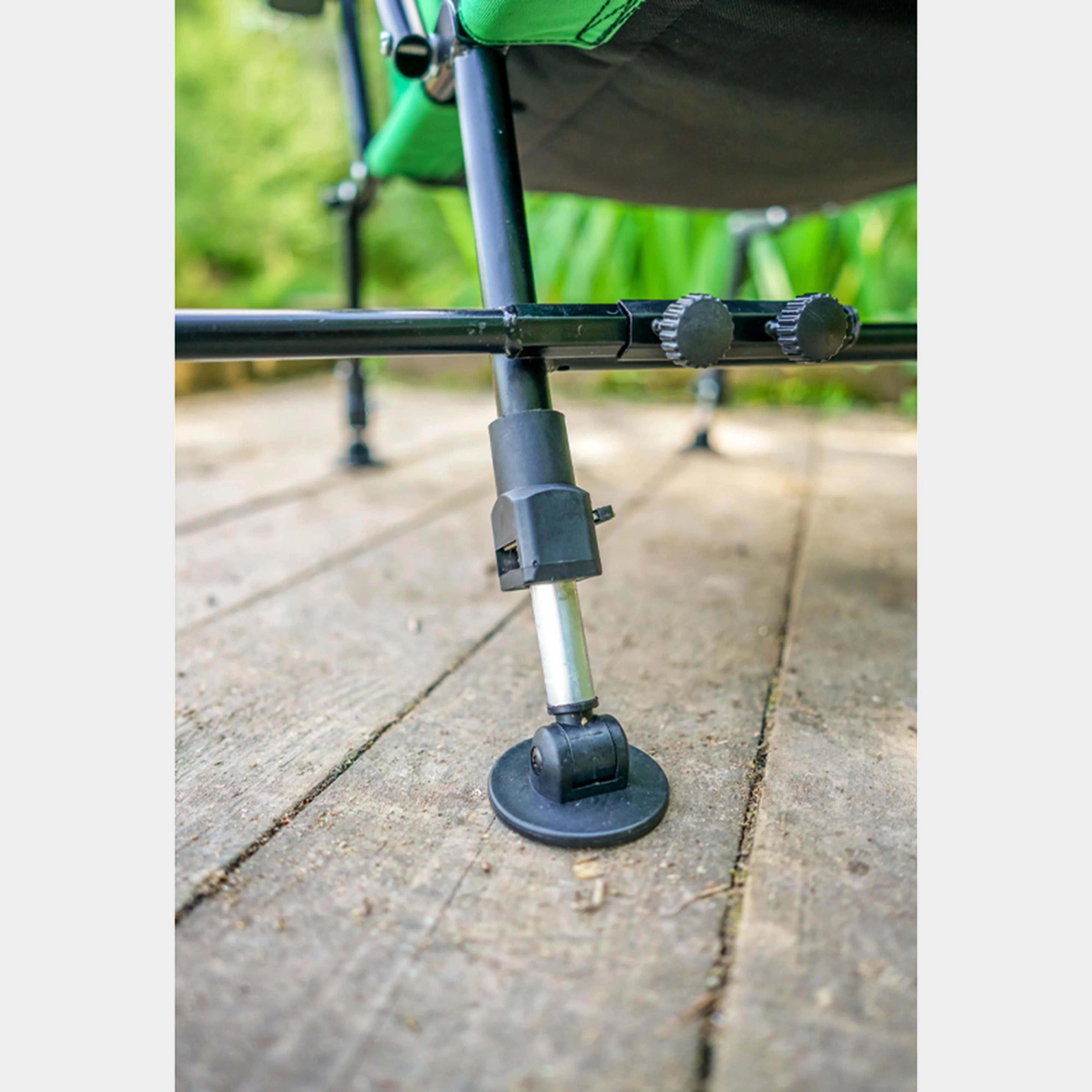 Reality Feeder Chair - Image 3