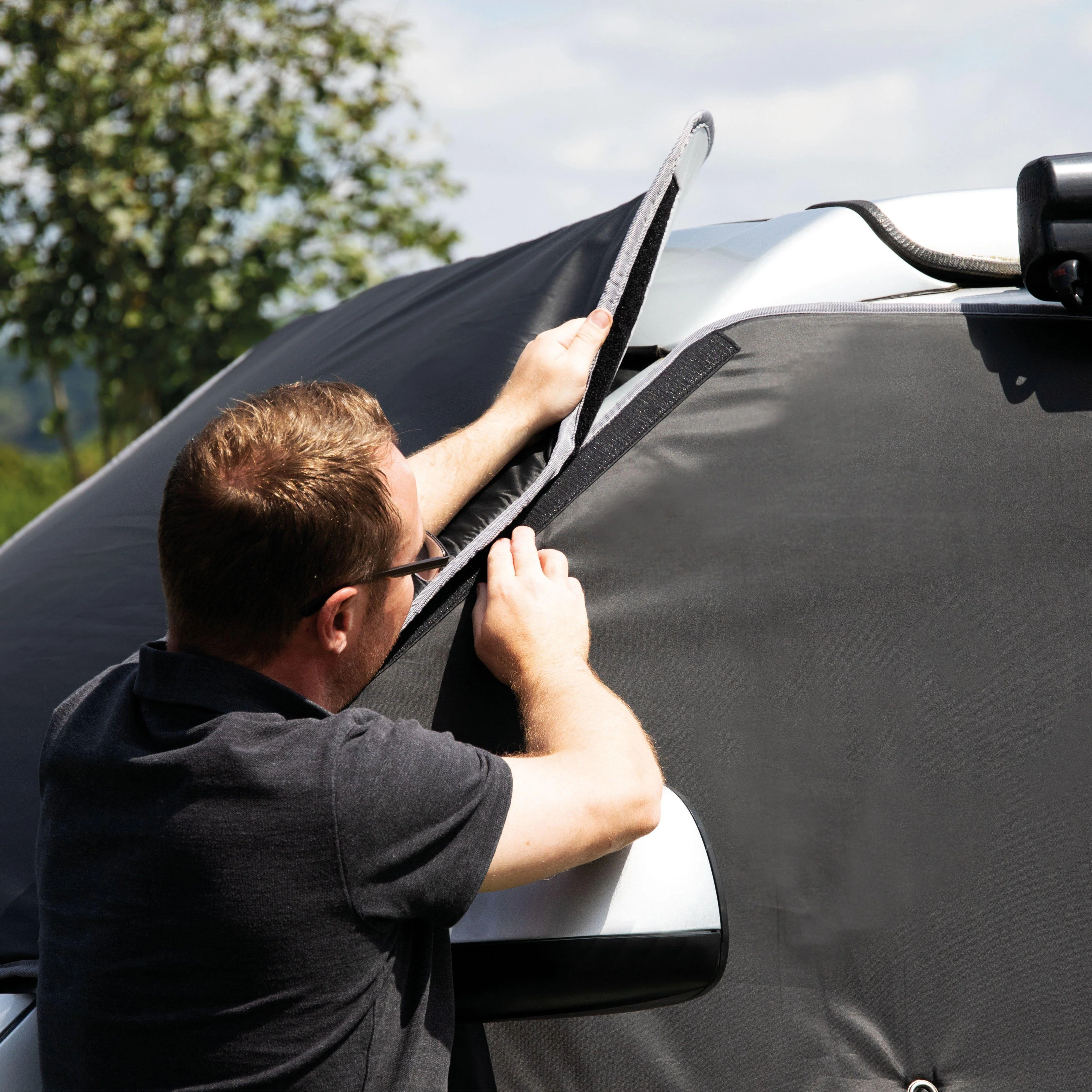 External Blackout Screen for Volkswagen T5/T6 Campervans - Image 3