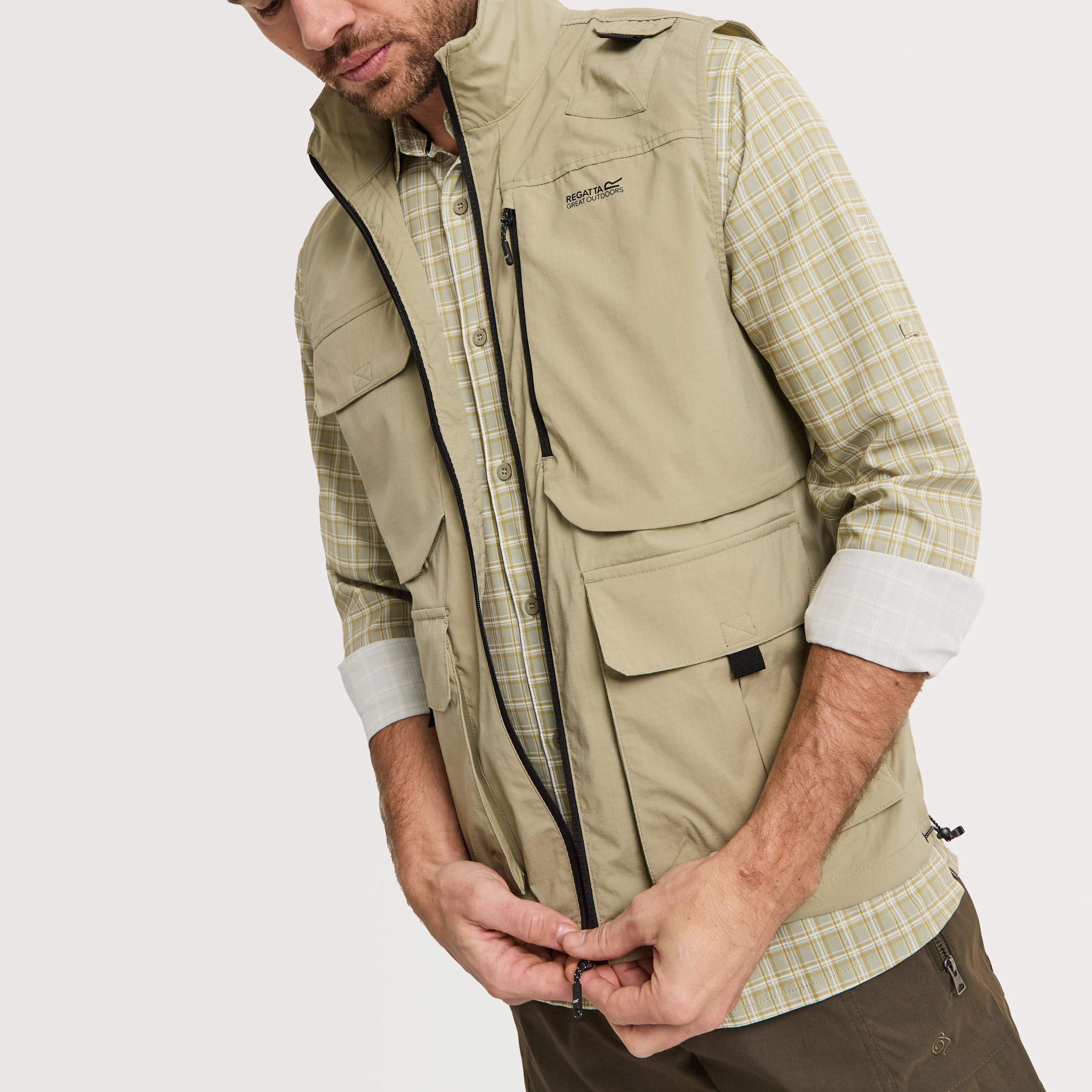 Men's Travel Light Pack Away Gilet - Image 3
