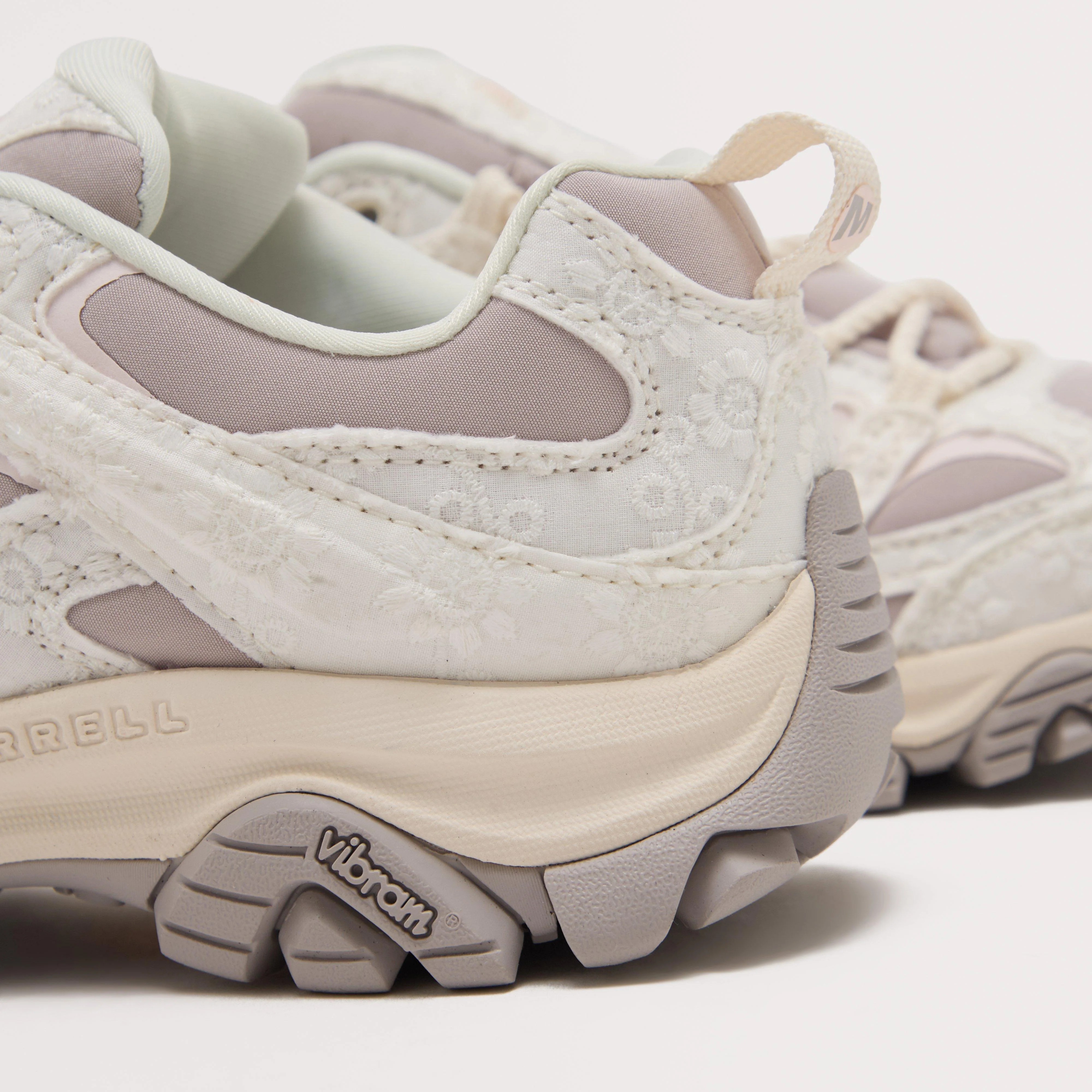 Women’s Moab 3 Hiking Shoe - Image 6
