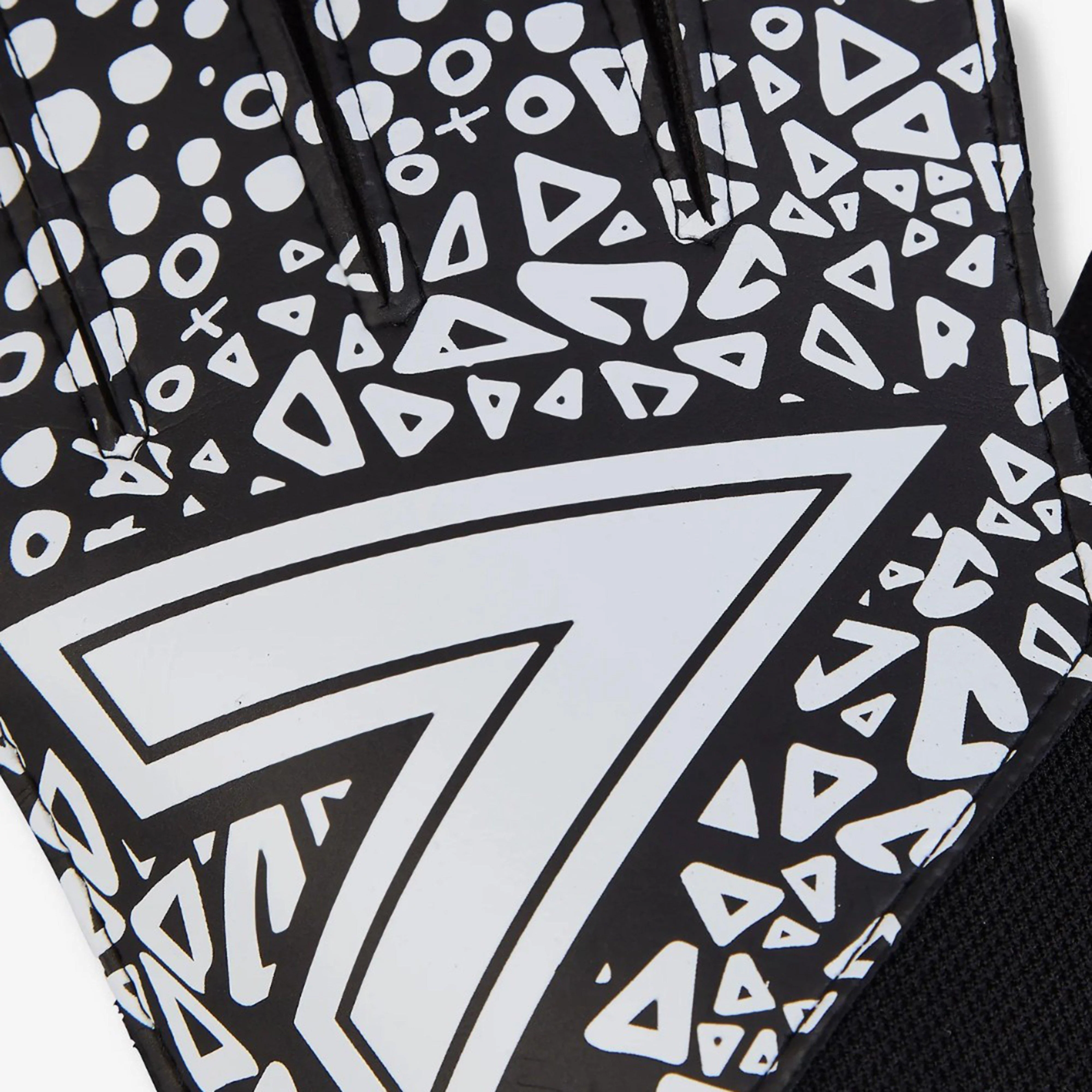 Magnetite Goalkeeper Gloves - Image 5