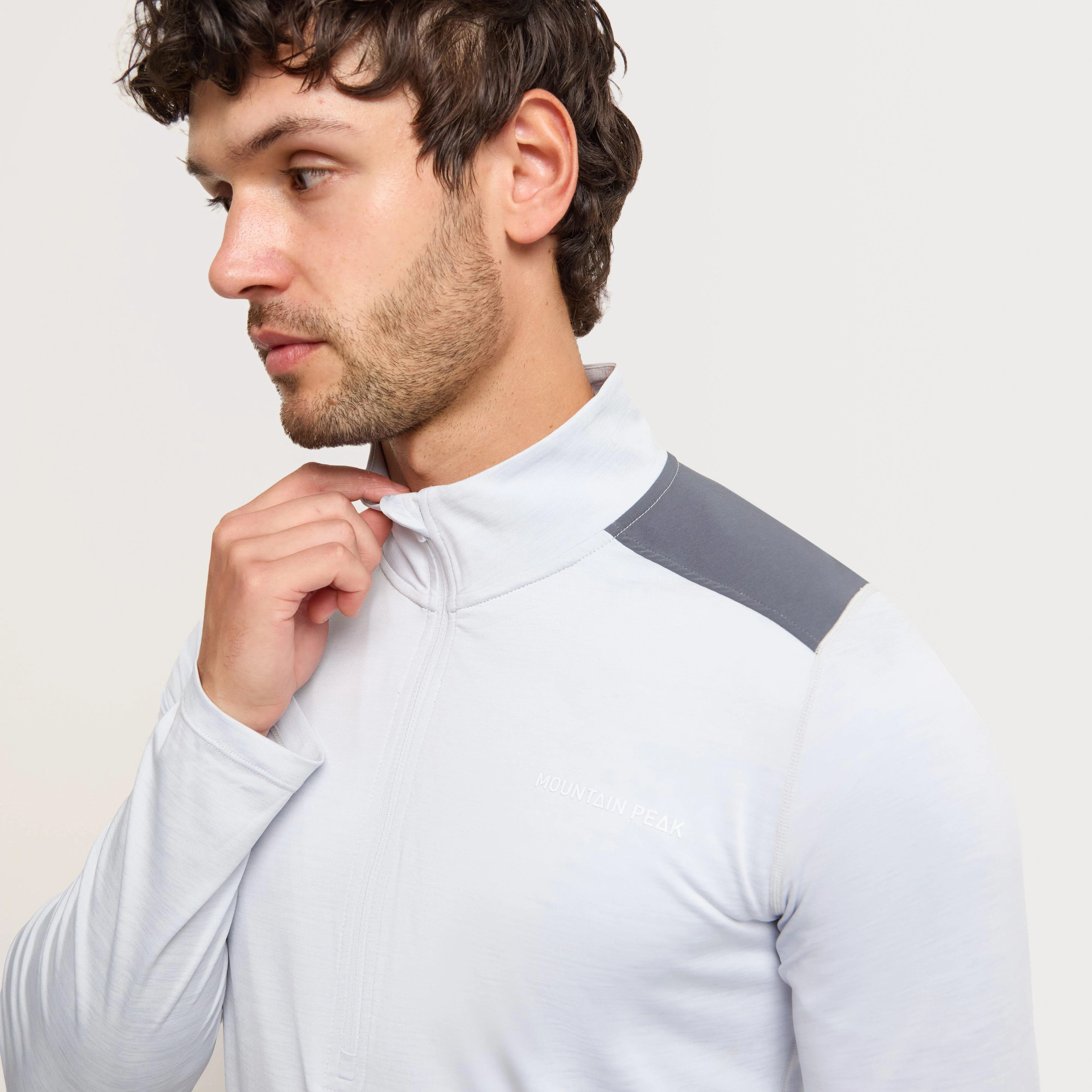 Men's Long Sleeve Move Tech Tee - Image 3