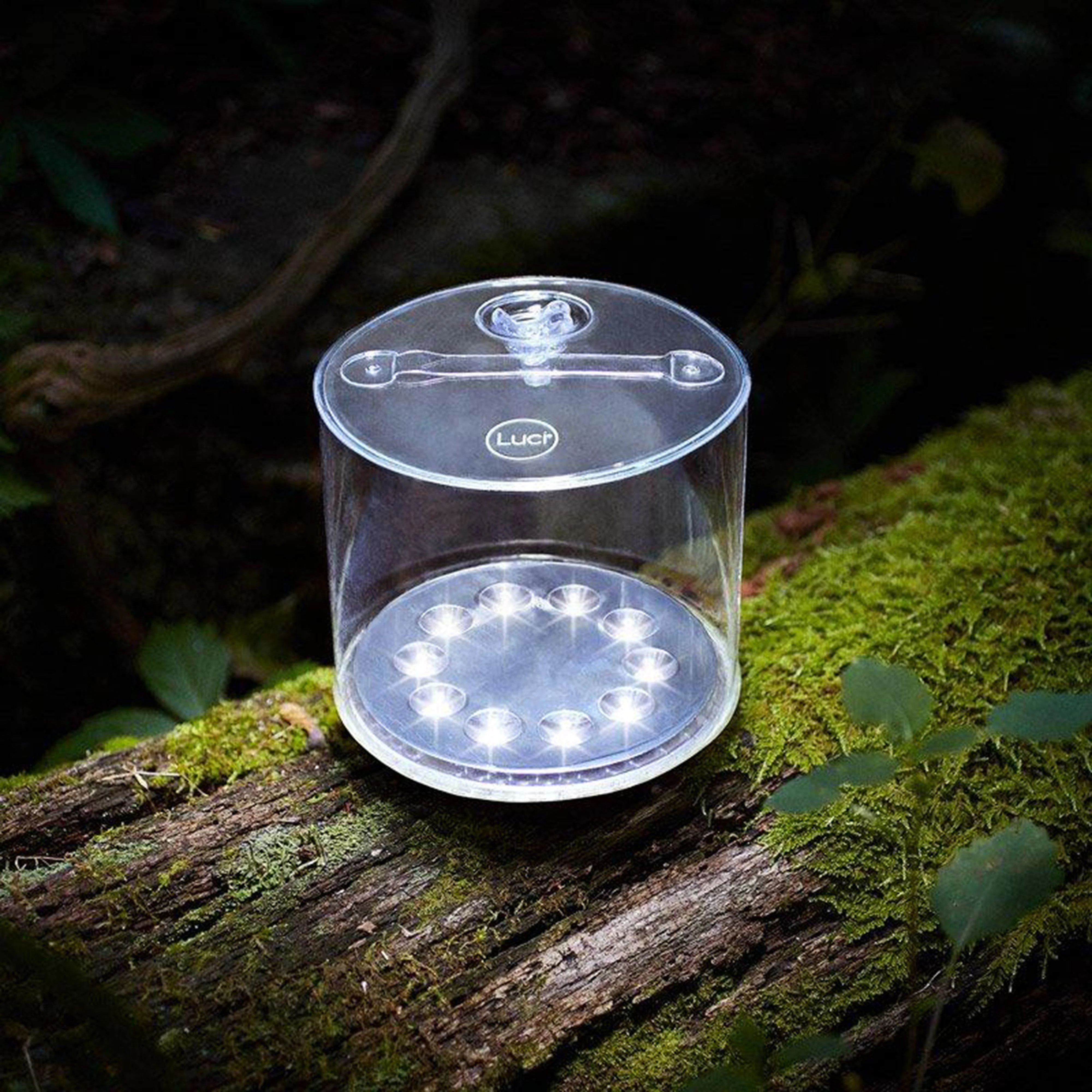 Luci Outdoor 2.0 Inflatable Solar Light - Image 4
