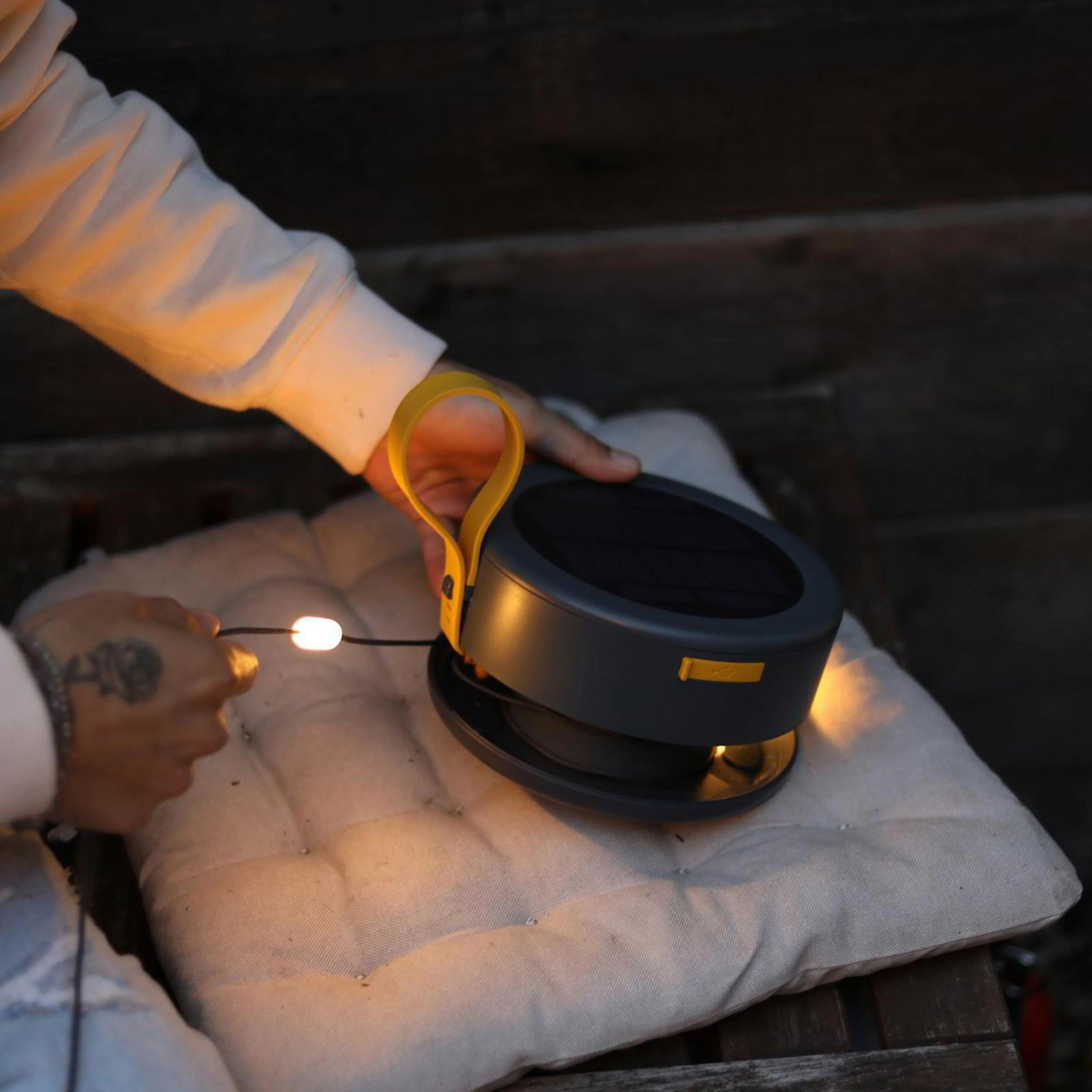 Luci Solar String Lights + Detachable Power Hub - Image 2