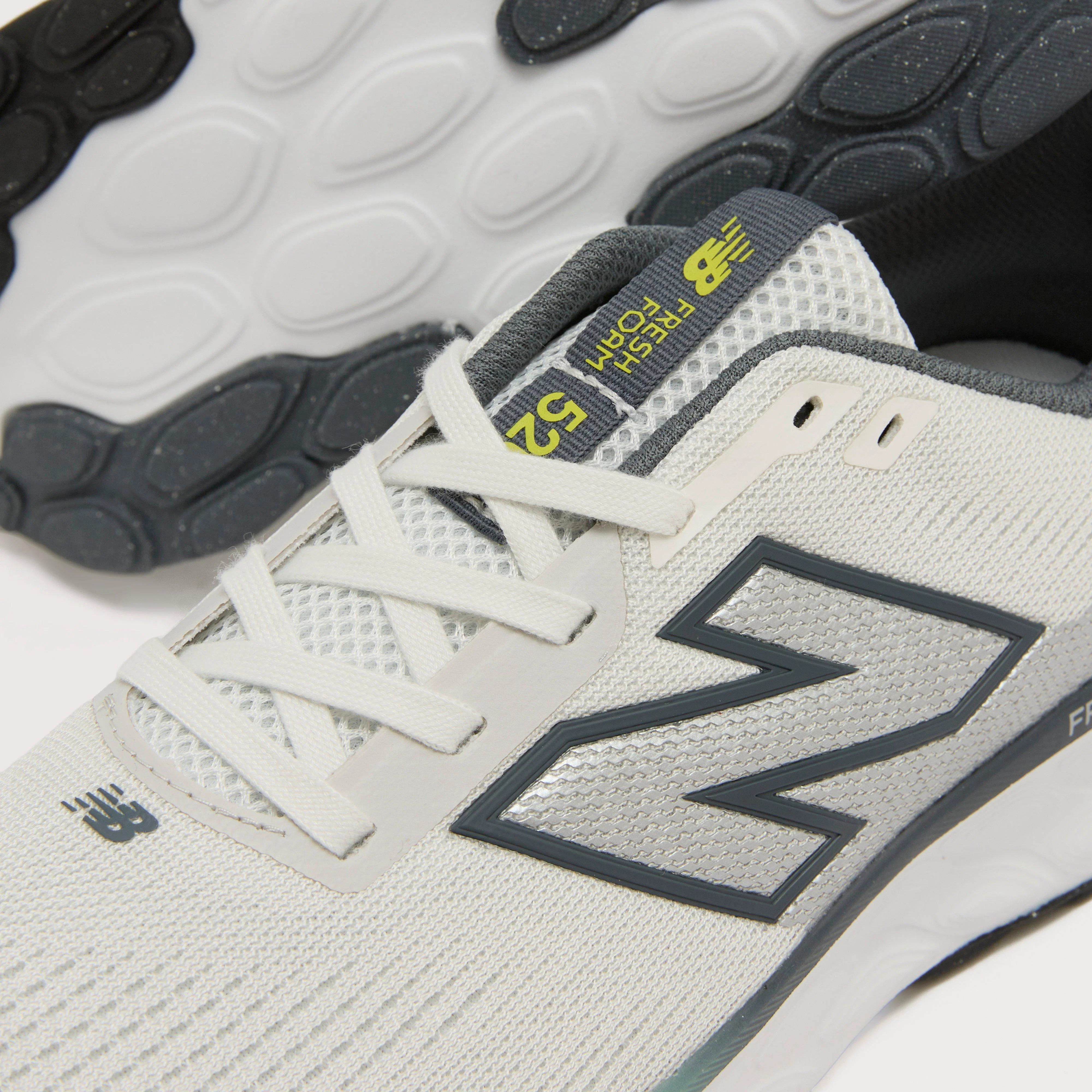 Men's Fresh Foam 520 V9 Running Shoes - Image 4