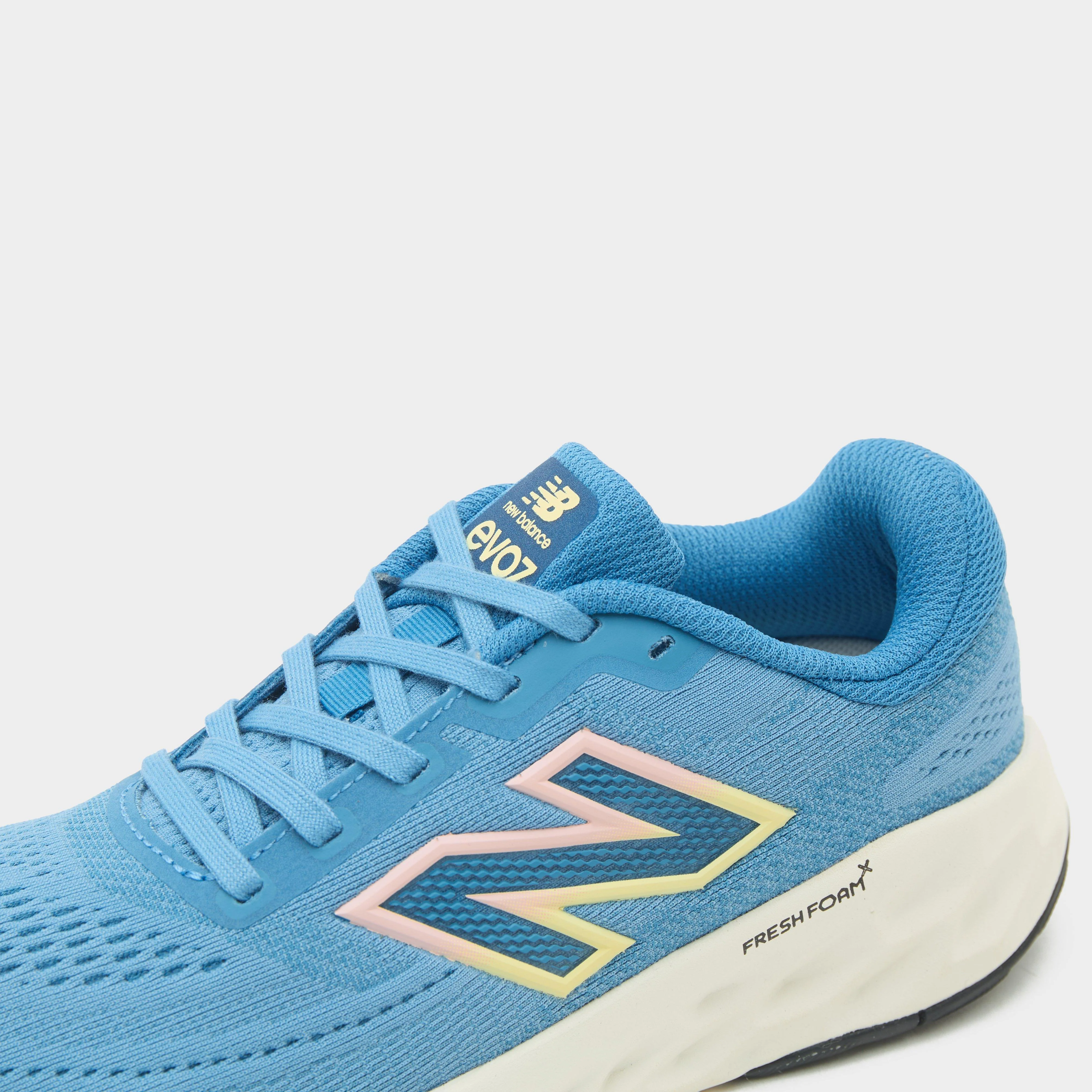Women’s Free Foam X EVOZ V4 Running Shoes - Image 5