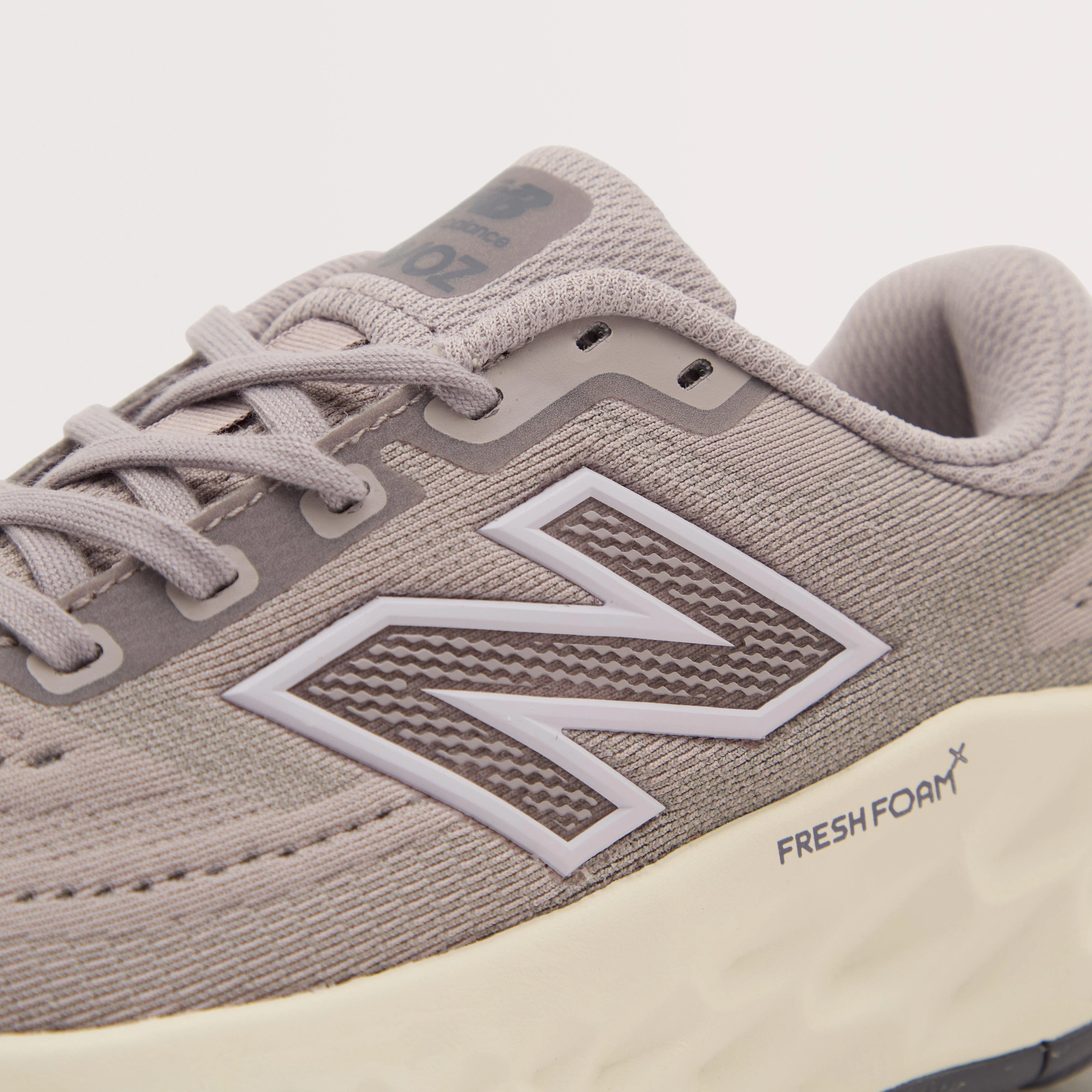 Women’s Free Foam X EVOZ V4 Running Shoes - Image 5