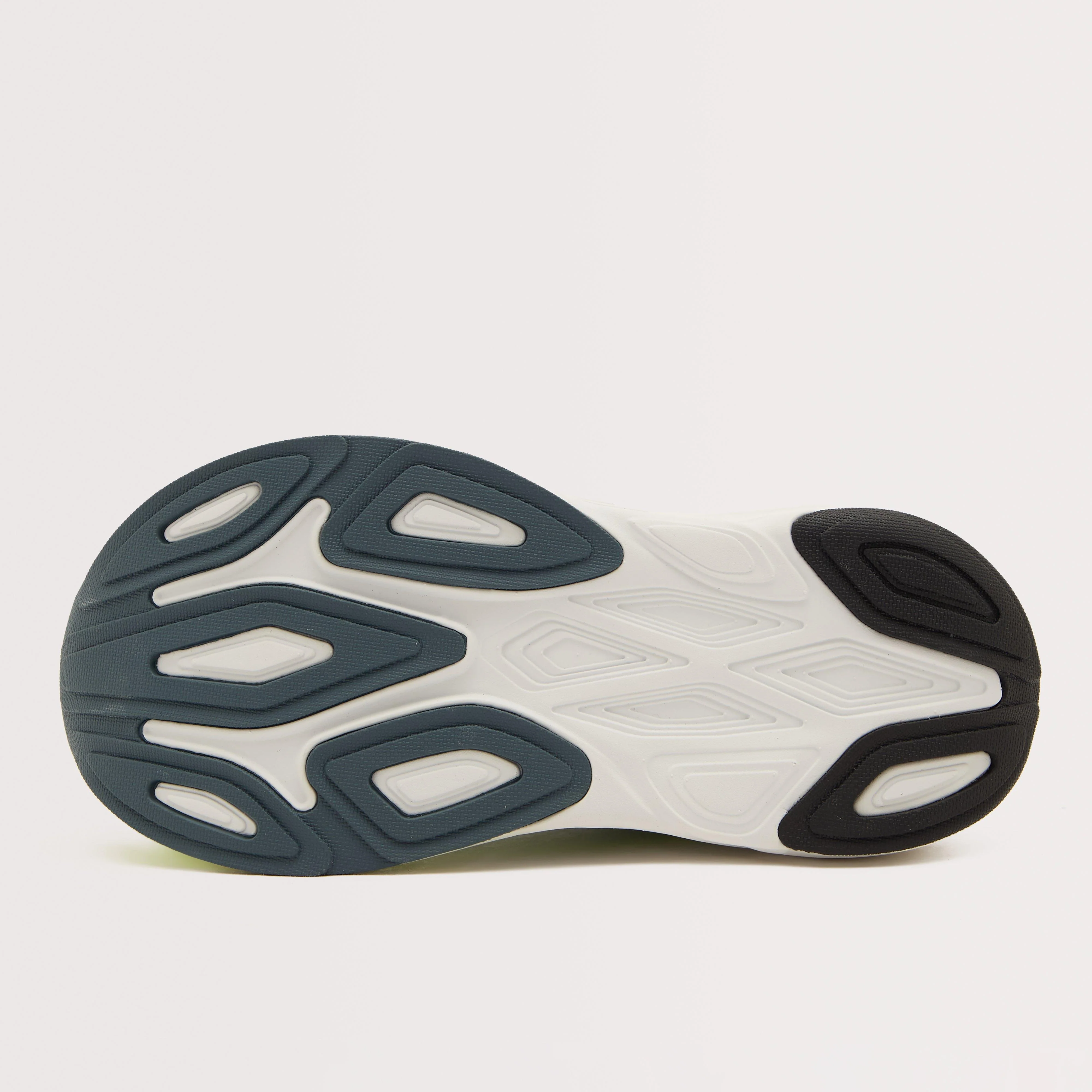 Women’s Fresh Foam X More V6 Running Shoe - Image 3