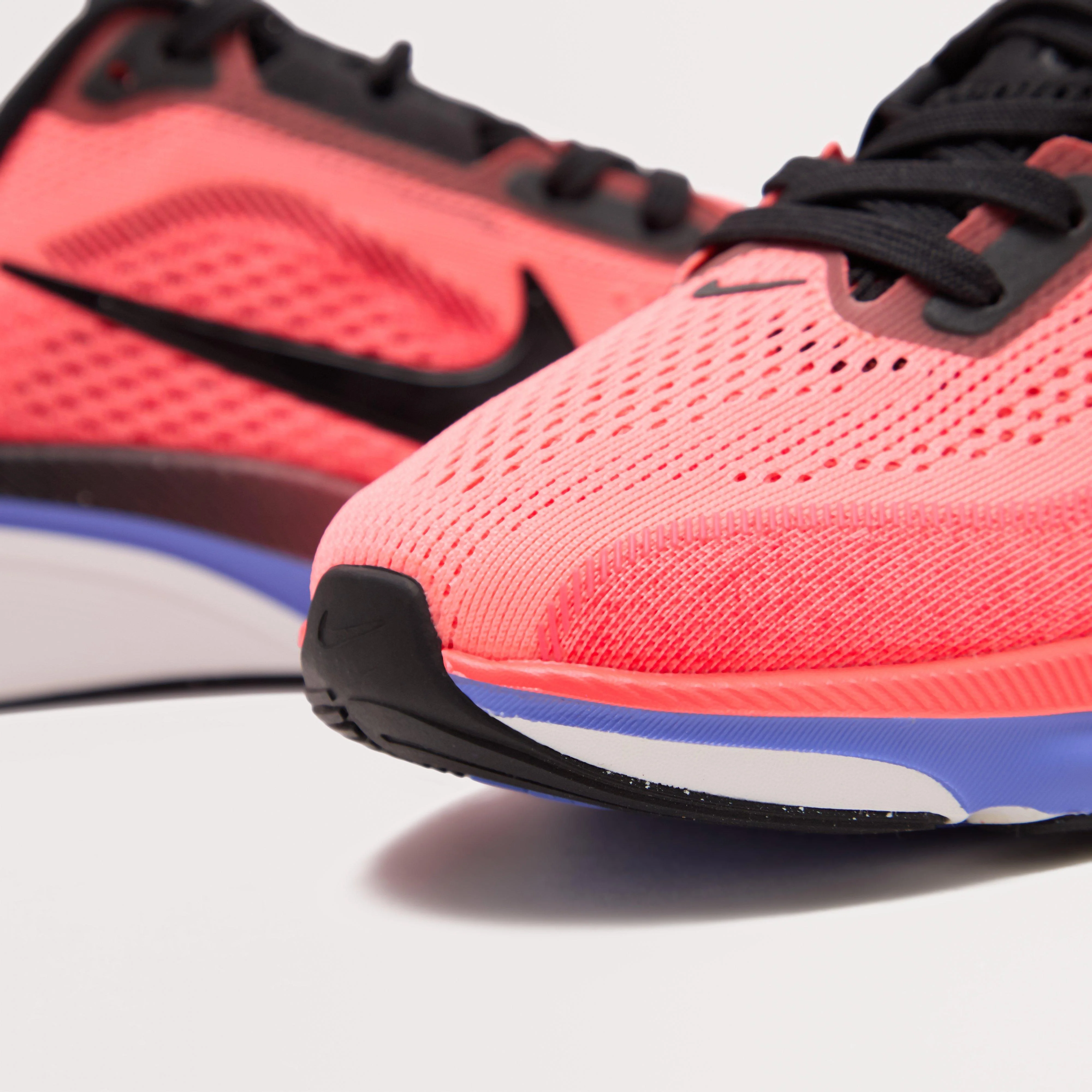 Junior Pegasus 42 Road Running Shoe - Image 6